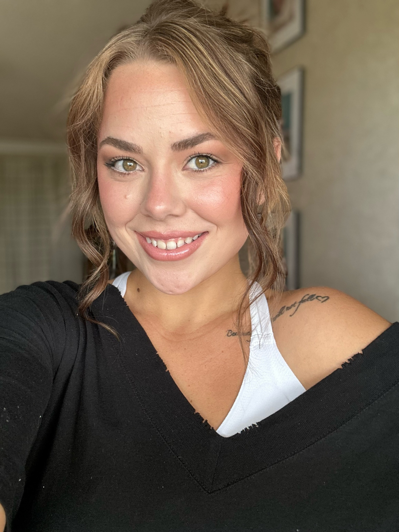 ✨Only $15! ✨Aerie oversized extreme v-neck boyfriend tshirt is 50% off!
$26 OFFLINE by Aerie goals strappy sports bra 40% off. 

#LTKsalealert #LTKGiftGuide #LTKcurves