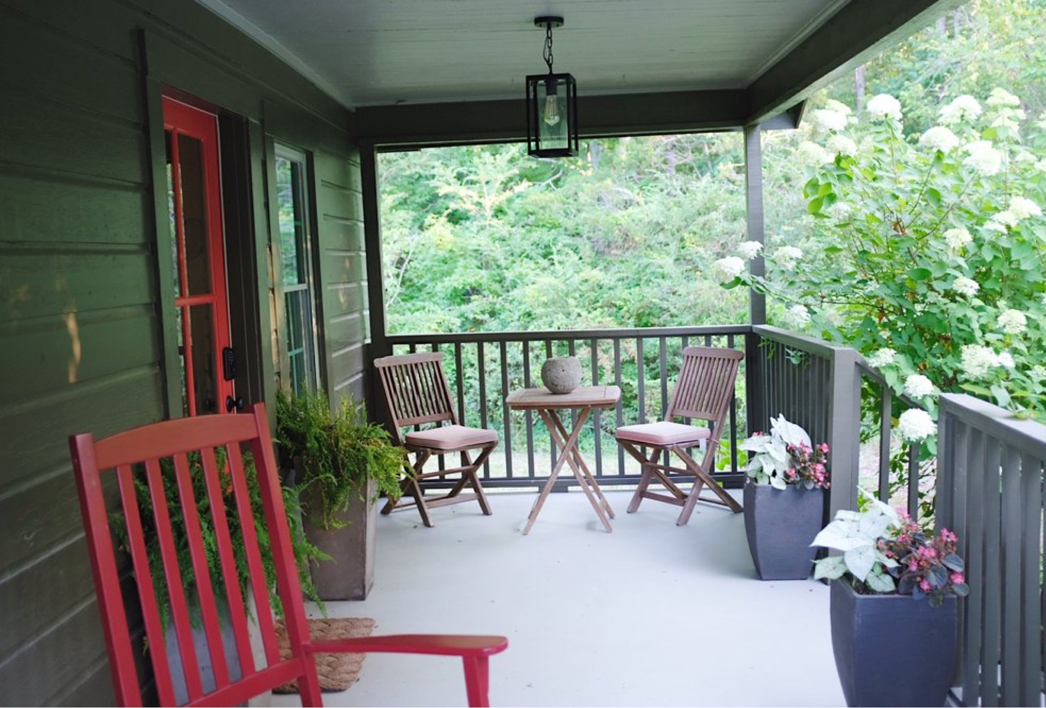 Airbnb porch rocking chairs keyless entry outdoor furniture 

#LTKtravel #LTKhome