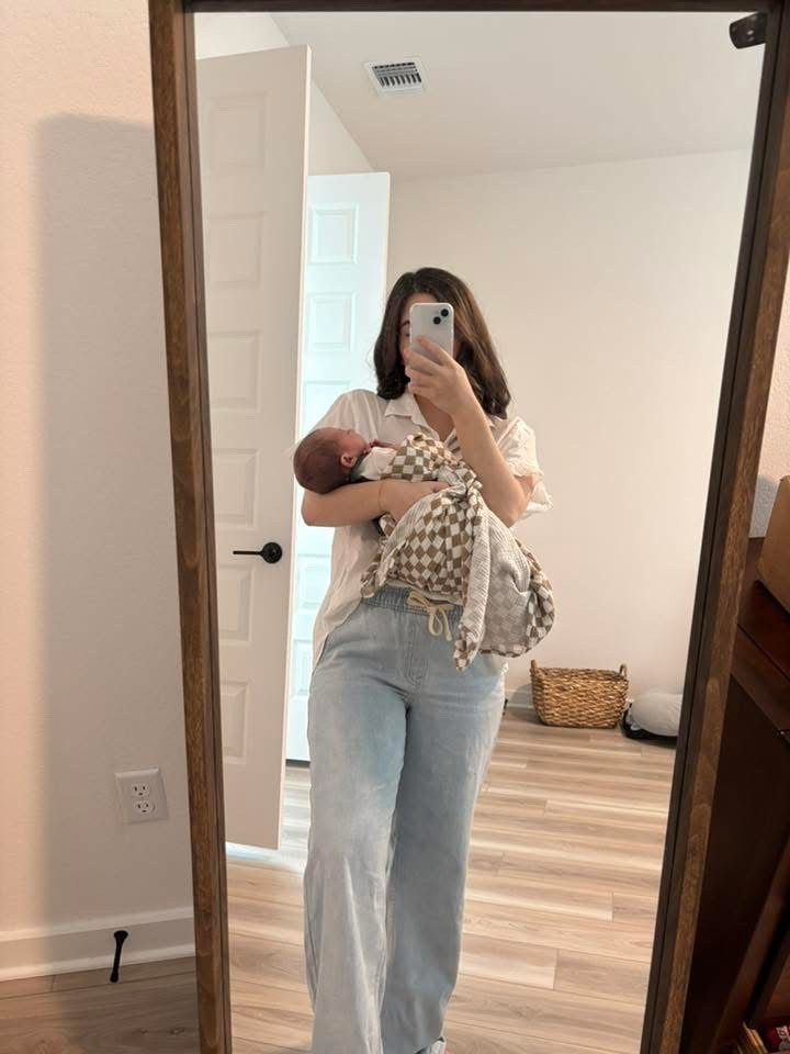 Comfy #postpartum fit 🩵

#LTKBaby #LTKSaleAlert #LTKFindsUnder50