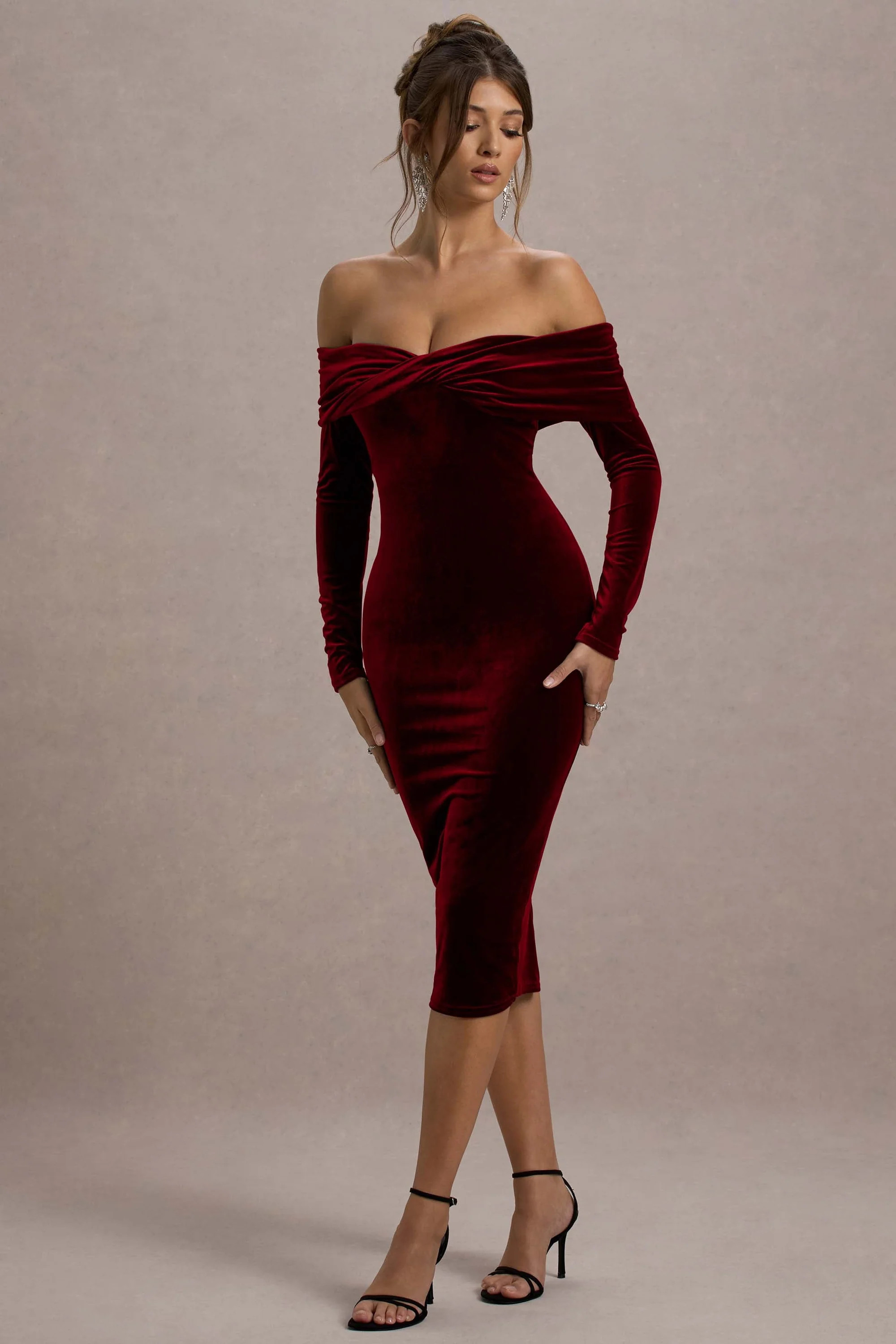 Compliment  Berry Velvet Bardot Midi Dress | Club L London