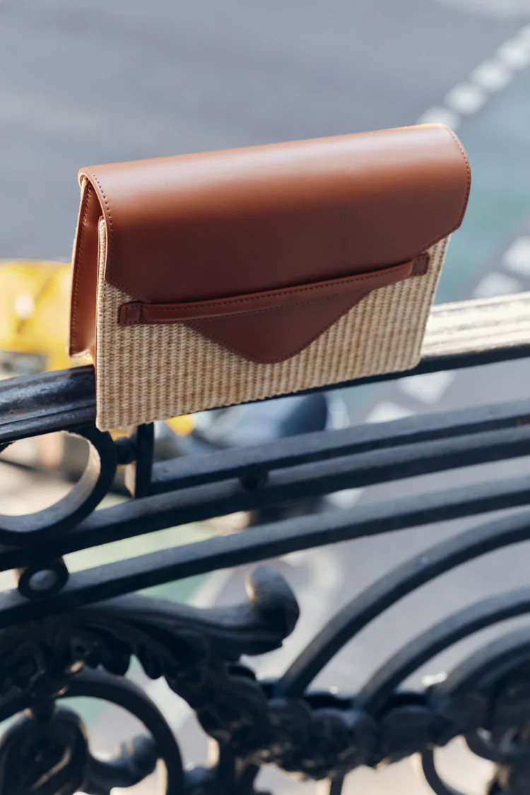 Raffia Stevie Crossbody | Tuckernuck (US)