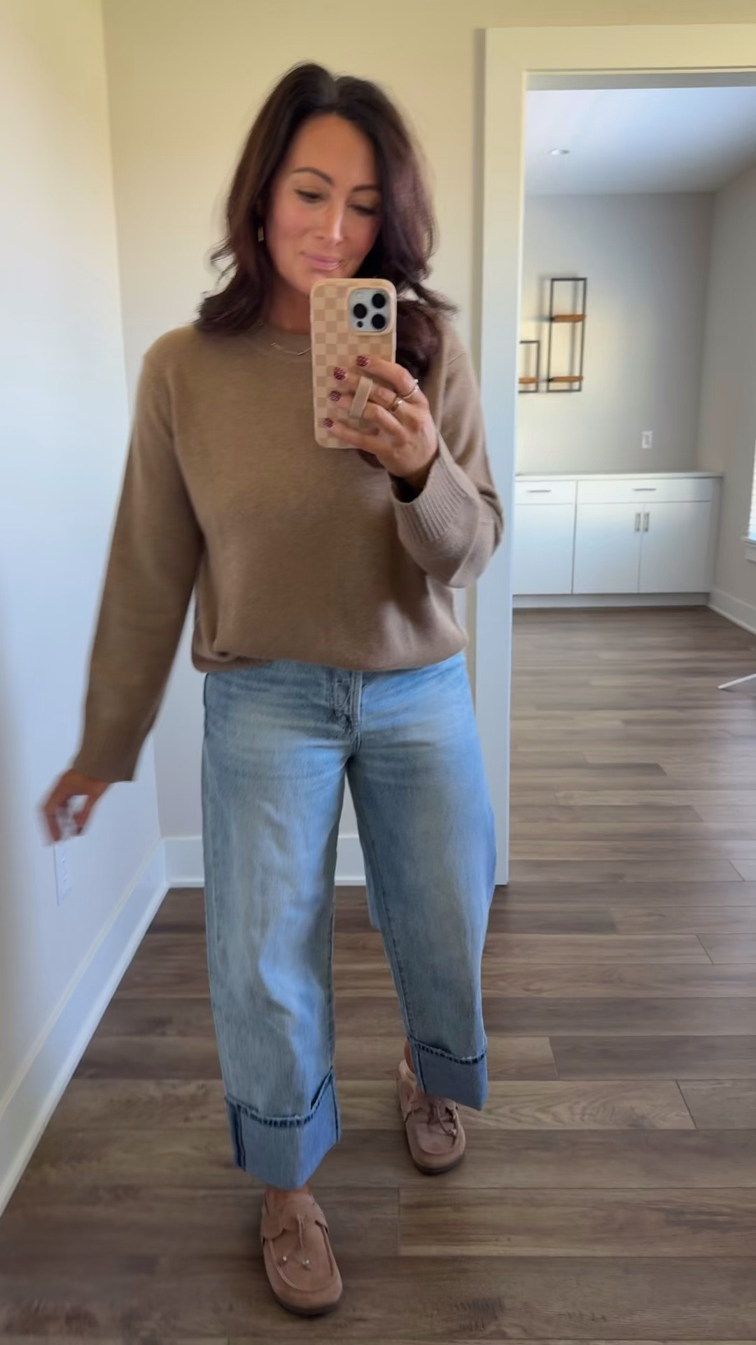 @Quince  is one of my favorite places to shop for affordable luxury knits for fall! The softest cashmeres + 100% cotton pieces that are amazing quality! Wearing a medium in this super soft sweater! - true to size  #quincepartner

#LTKgrwm #LTKootd #LTKSeasonal