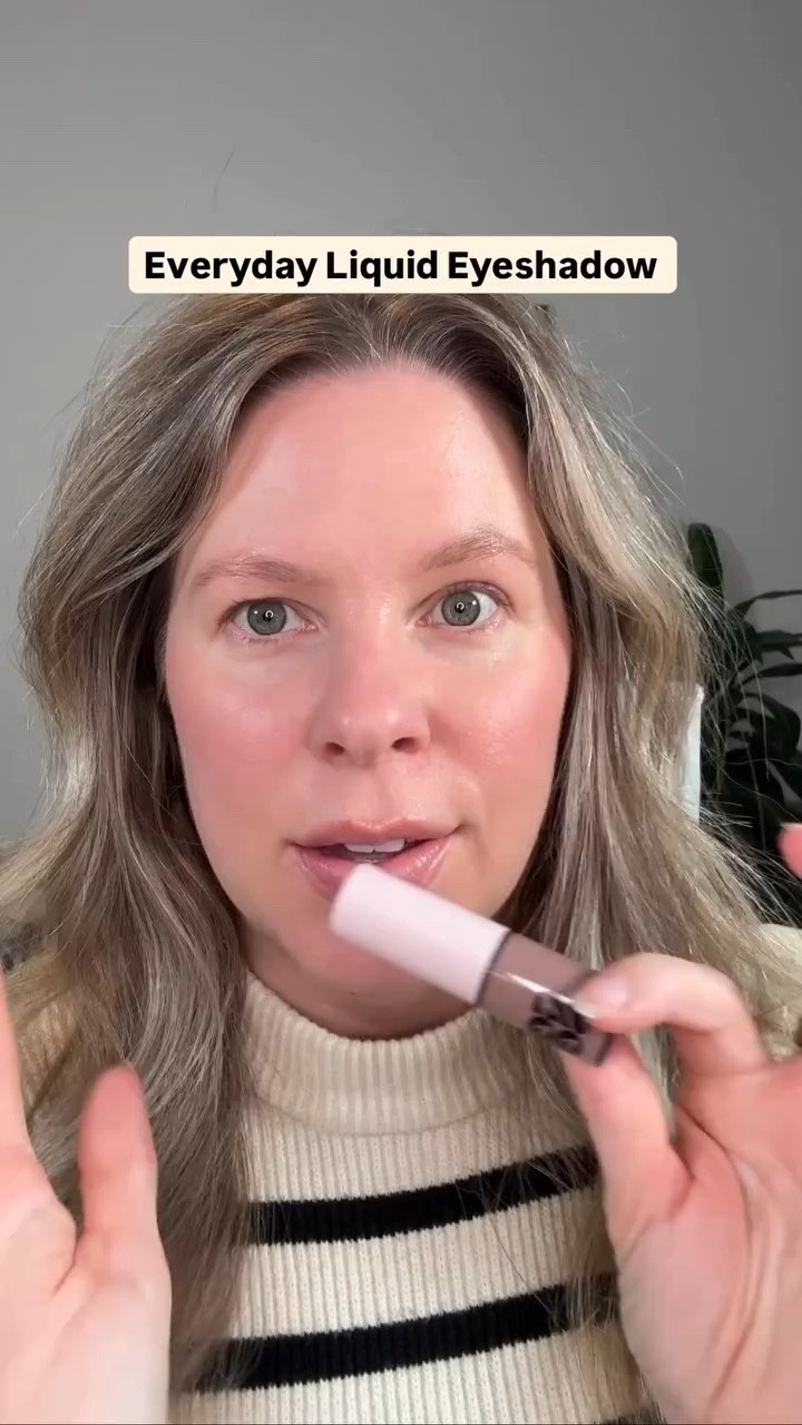 If you're yet to try liquid eyeshadows, take this as a sign. This cooler rosy brown shade is great for everyday, especially if you’re looking for easy eye makeup. If you're interested, let me know in the comments, and don't forget to follow for more everyday makeup tips for women over 35.

Liquid Eyeshadow is by @genseebeauty shade Rosewater.