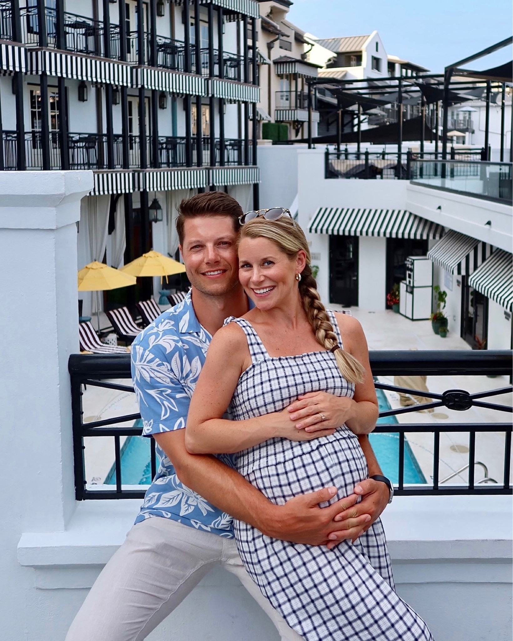 Linked our outfits ☀️