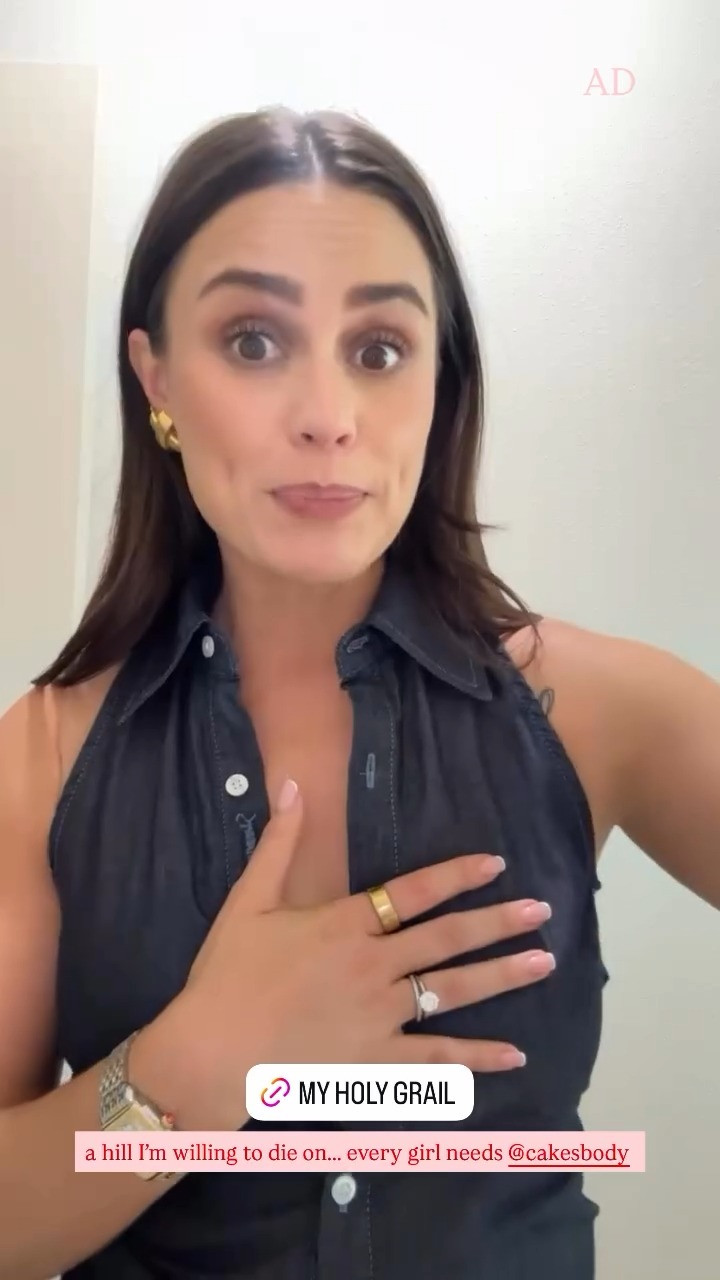 A hill I'm willing to die on: every girl needs Cakes.

No bra, no lines, no adjusting yourself in public every five minutes. These are the nipple covers I actually reach for — they stay put, they disappear under literally everything, and once you try them you'll wonder why you tolerated regular pasties for so long.

Consider this your sign. 📌 

 