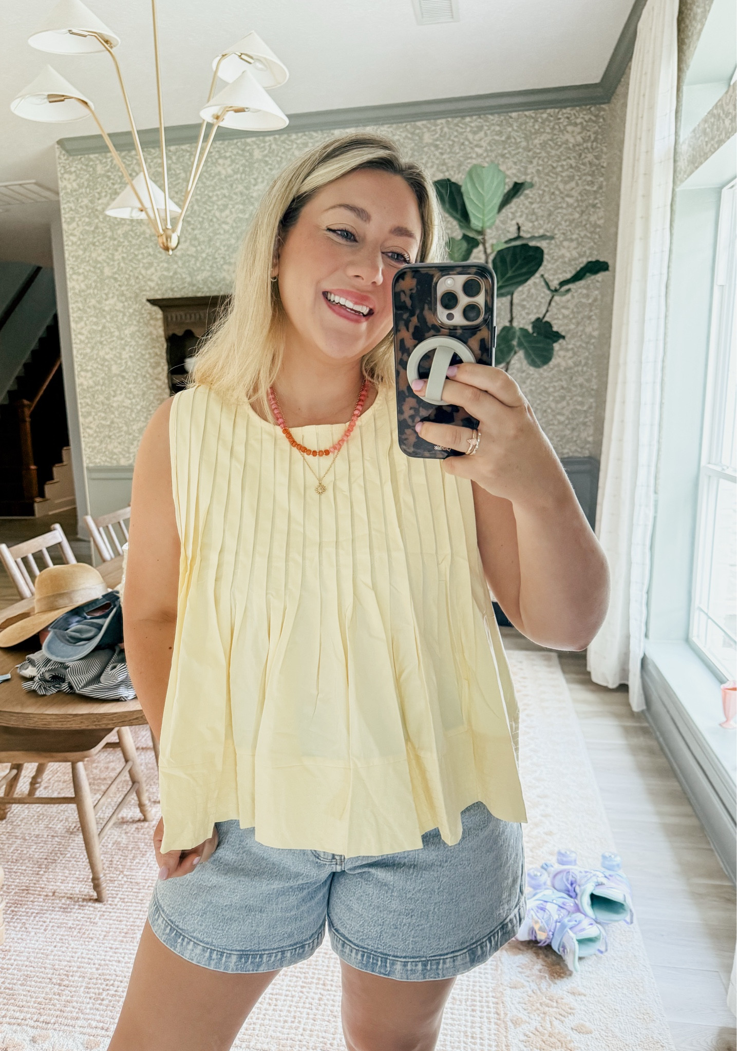 OOTD!

THEBLOOMINGNEST yellow summer spring style shorts Amazon target Abercrombie 

#LTKSeasonal #LTKStyleTip #LTKMidsize
