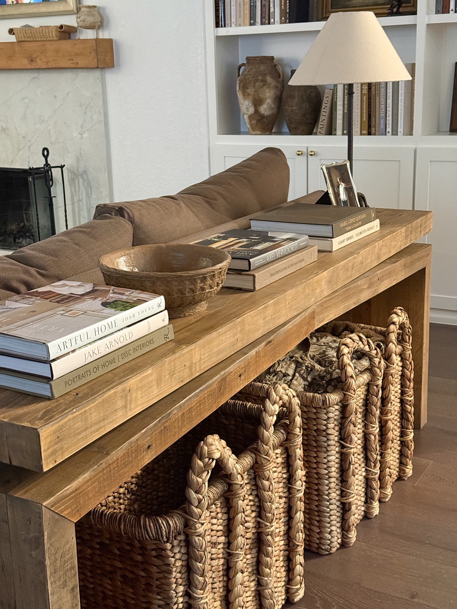 Console table behind couch 

#LTKHome #LTKOver40 #LTKMothersDay