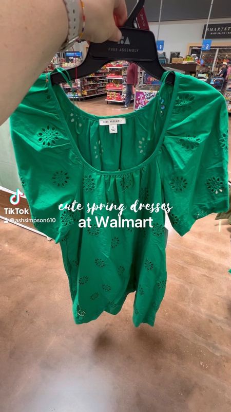 Cute spring dresses at Walmart 🌸💚

#LTKfindsunder50 #LTKSeasonal #LTKVideo
