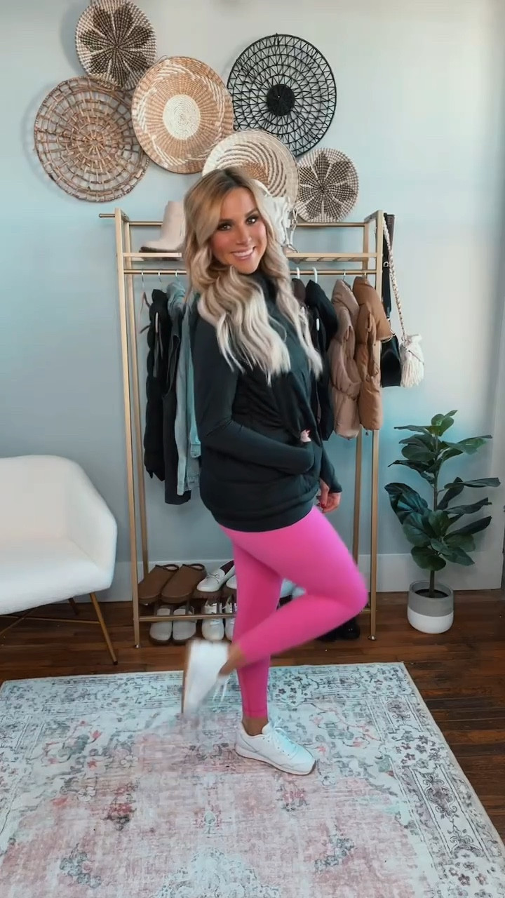 Amazon Designer inspired workout outfit. How cute are these pink leggings? (Especially for Valentine’s Day💗)

It’s a known fact when you feel cute while working out you just workout better, haha at least that’s how I think! I have found the best looks for less - all on Amazon!

Workout outfit, workout clothes, fitness

#LTKfitness #LTKfindsunder50 #LTKshoecrush