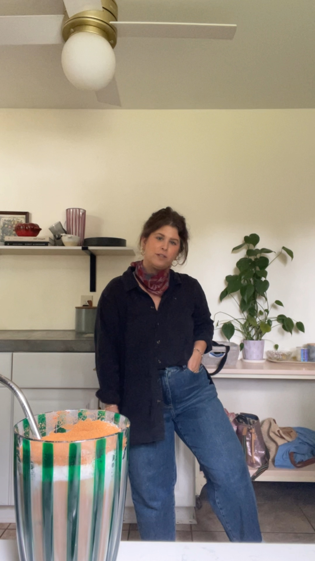 Love this classic look of a linen button down & barrel leg jeans. Cute for a teacher outfit or for casual workwear



#LTKStyleTip #LTKWorkwear #LTKFindsUnder100