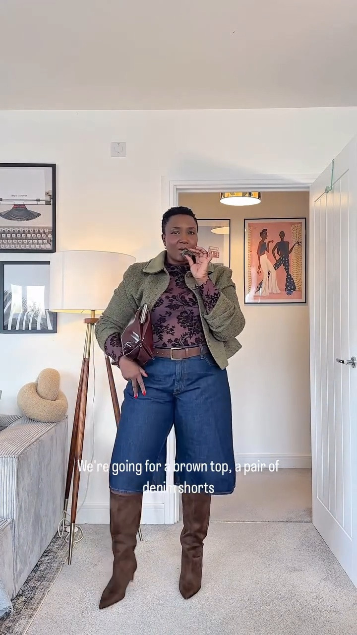 Comment SHOP to get this gorgeous Helene Berman Super Soft Plush Jacket with Contrast Collar. currently only available at @qvcuk ! At special offer of 30% of for the next 2weeks. Available In 4 colours. 

Crafted with a hint of stretch, this sleek-but-practical jacket is designed to give you all-day comfort and ease, while a striking contrast plush collar and textured boucle fabric offer a look that’s both timeless and modern. Perfect for crisp days, it transitions seamlessly from polished office wear to relaxed weekend outings. Style with tailored trousers for sophistication or layer over a knit dress for effortless chic.

#ukfashionblogger #officestyling #size16style #midsizeoutfits