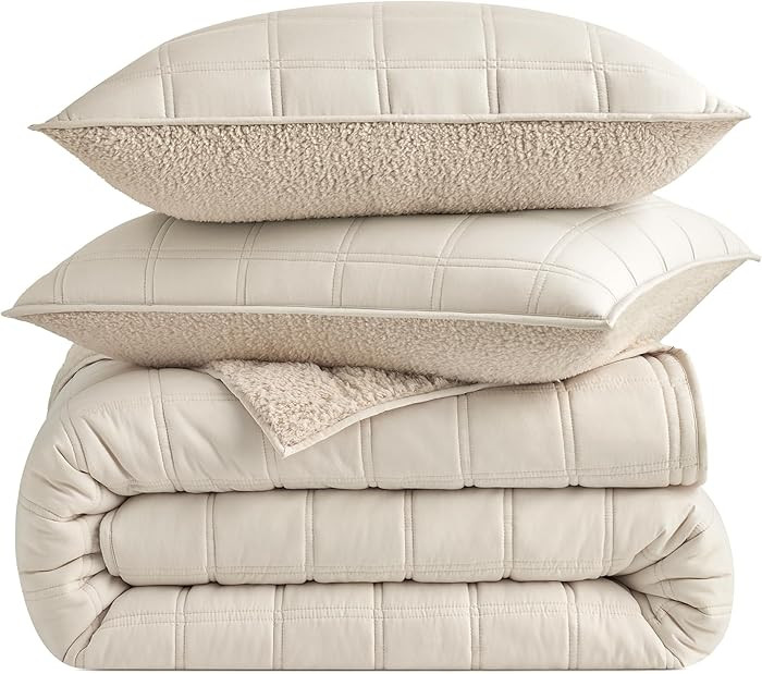 UGG Gizelle Full/Queen Quilt Set with 2 Pillow Shams Lightweight Bedding with Fluffy Reverse, All... | Amazon (US)