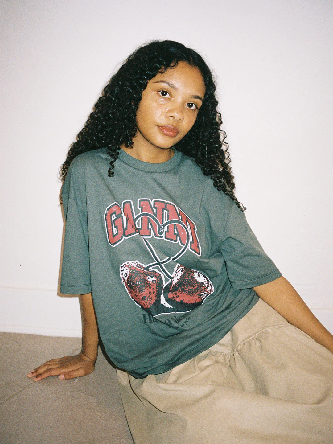 Future Heavy Cherry Tee - Ash | Lisa Says Gah