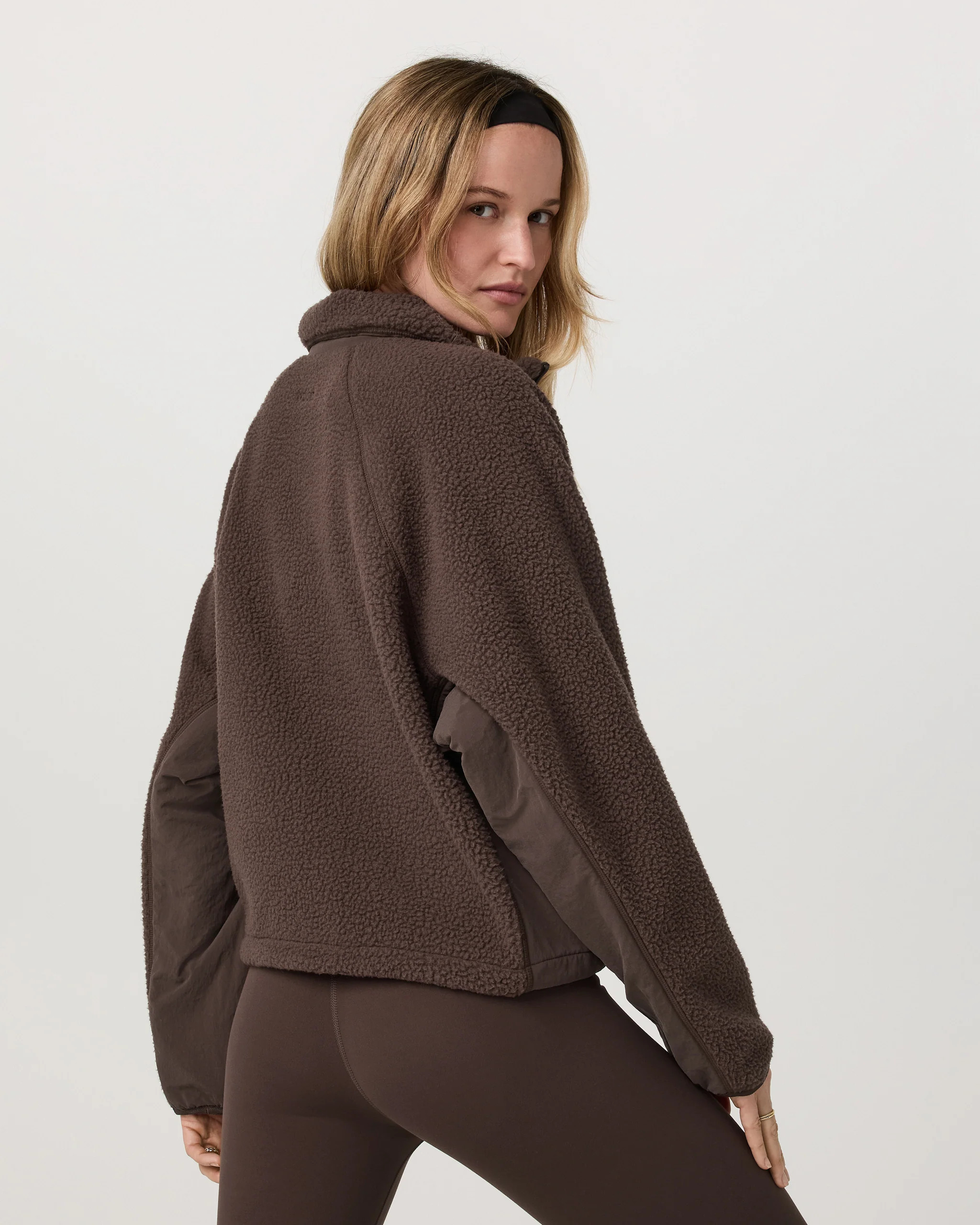 Alpine Jacket | Women's Cozy Fleece Jacket in Java | Vuori | Vuori Clothing (US & Canada)