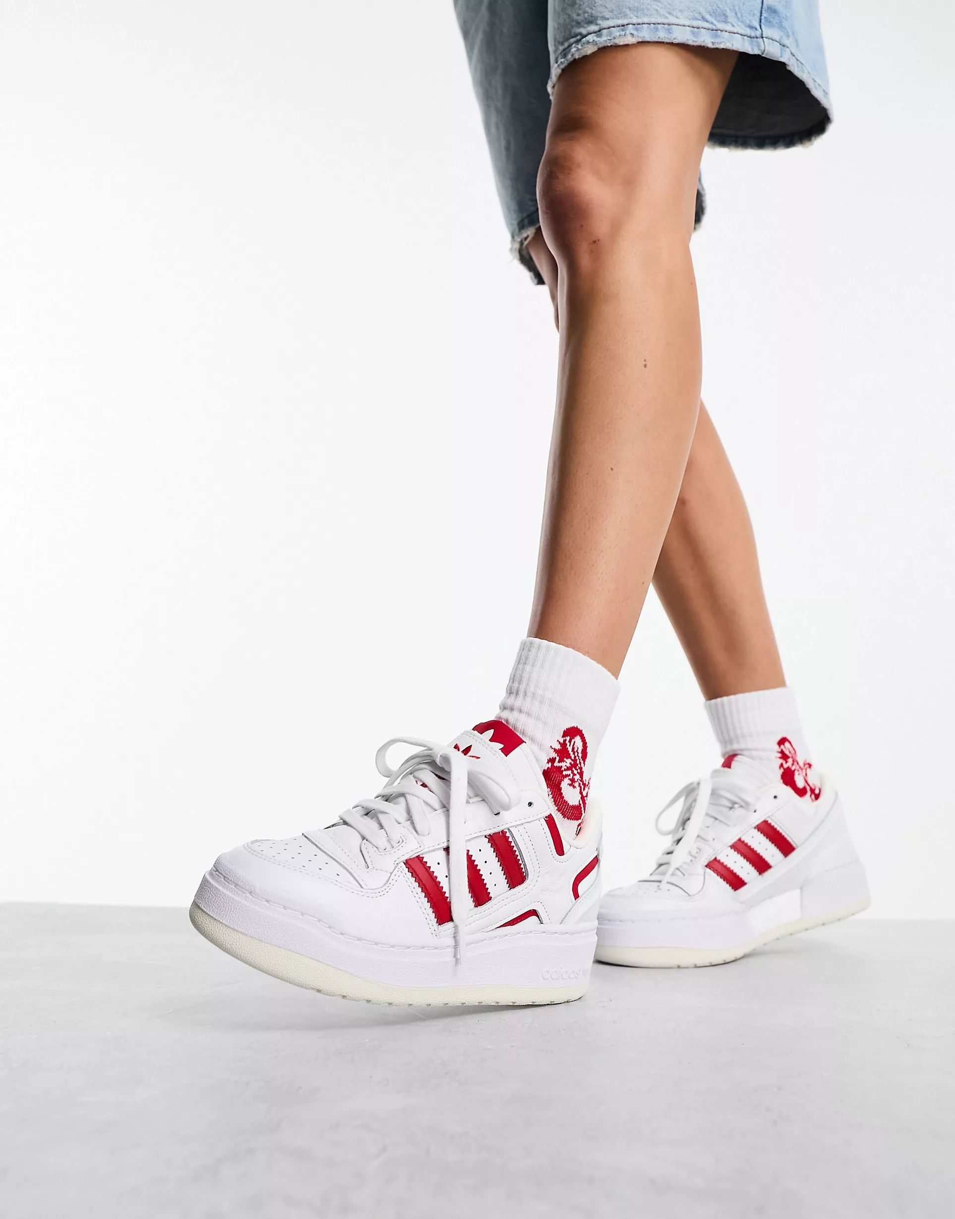 adidas Originals Forum XLG platform trainers in white and red | ASOS (Global)