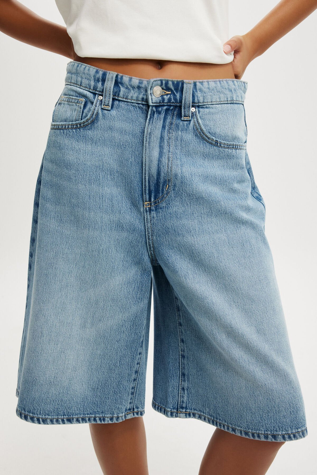 Lyocell Wide Denim Jort | Cotton On (UK)