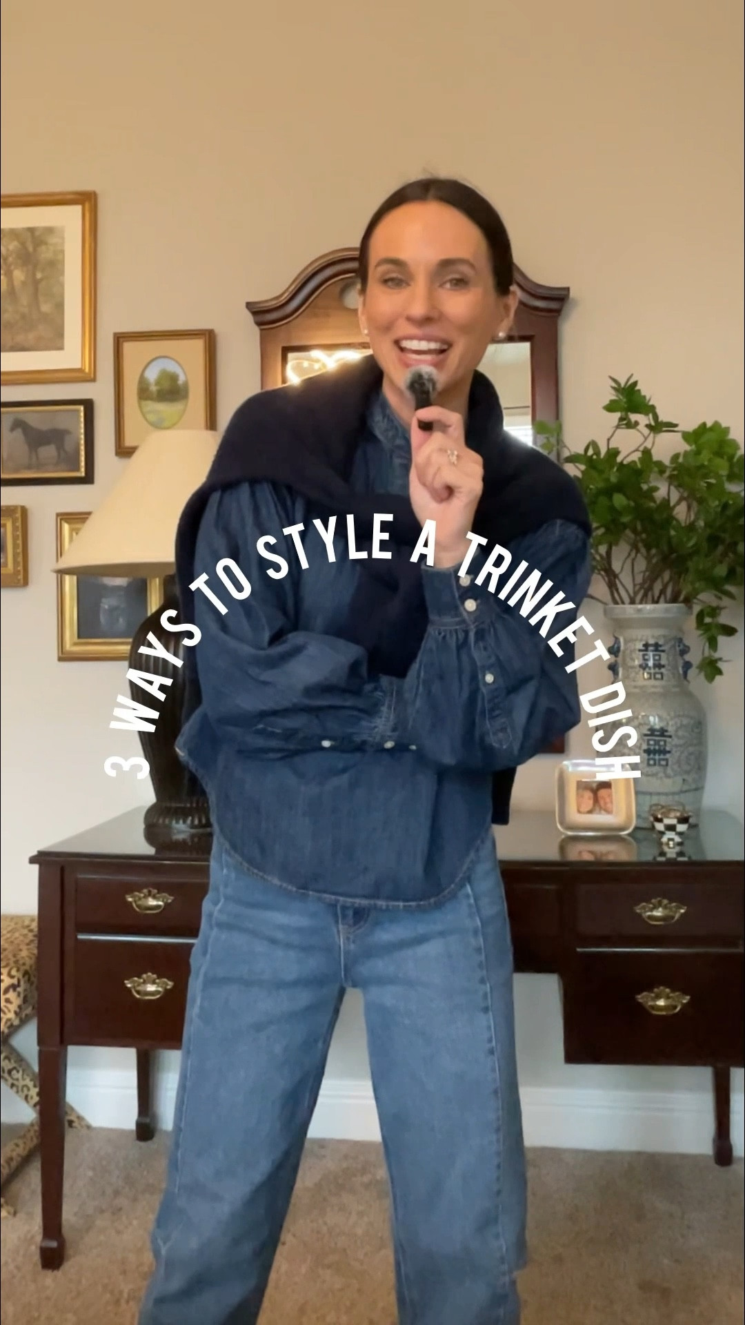 Old-money-inspired silver or crystal trinket dish styling with a Nancy Meyers feel
#nancymeyers #NancyMeyersAesthetic #ralphlauren #ralphlaurenaesthetic
#ClassicStyle

#LTKmomlife #LTKHome #LTKdayinmylife