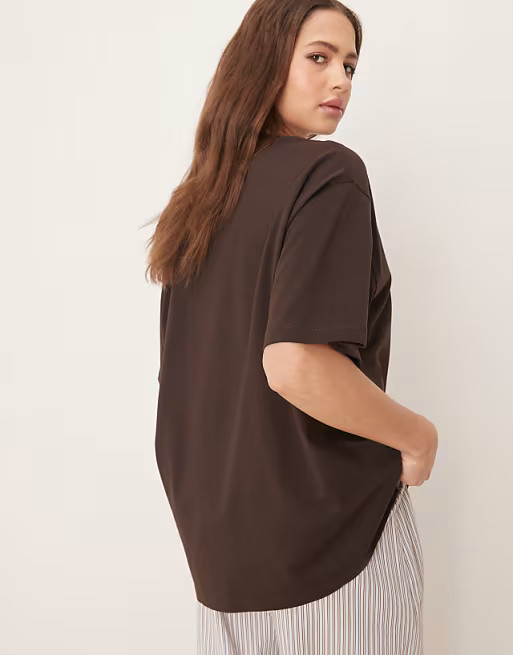 ASOS DESIGN oversized t-shirt with tuscany graphic in brown | ASOS | ASOS (Global)