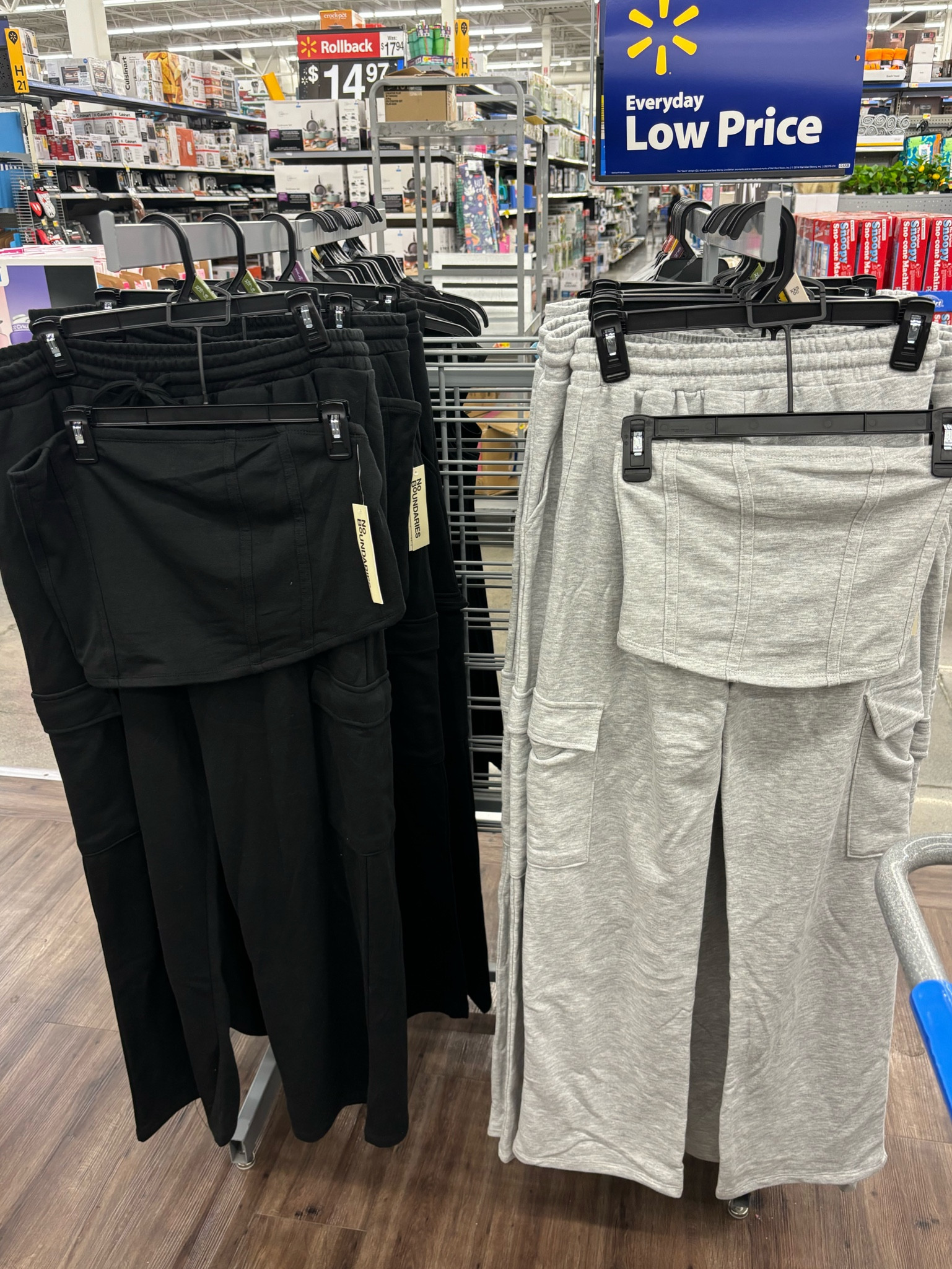 Walmart matching set! Tube top and cargo sweat pants! Love the neutral gray and black choices! $20 and an adjustable waist band! Such a good deal

#LTKSummerSales #LTKBacktoSchool #LTKStyleTip