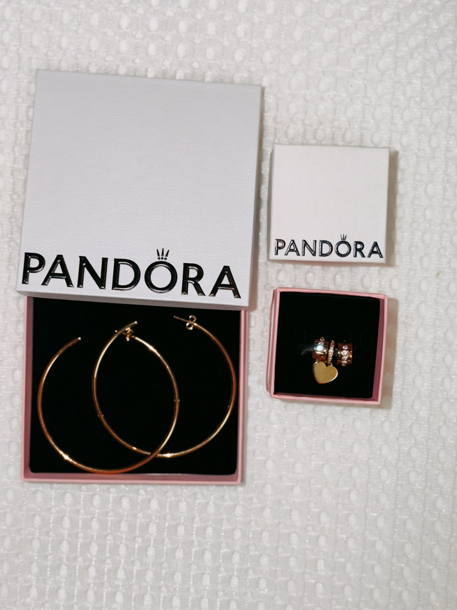 Thoughtful gifts, timeless jewelry 🤍
My husband chose these Pandora gold-plated pieces and I love how classic and meaningful they feel. Perfect everyday hoops and charm bracelet additions that never go out of style.

#LTKGiftGuide #LTKFindsUnder100 #LTKHoliday