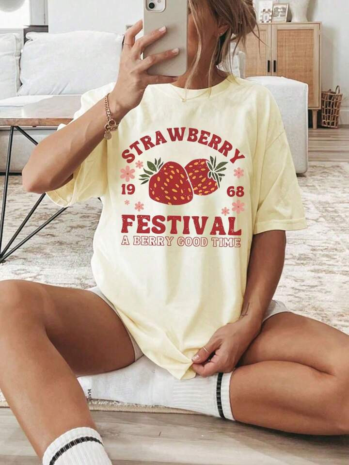 INAWLY Aardbeienprint Oversized T-Shirt Met Gecombineerde Letterprint, Lente- En Zomer Losse Casual Top Met Korte Mouwen Grafische T-Shirts Dames Tops | SHEIN