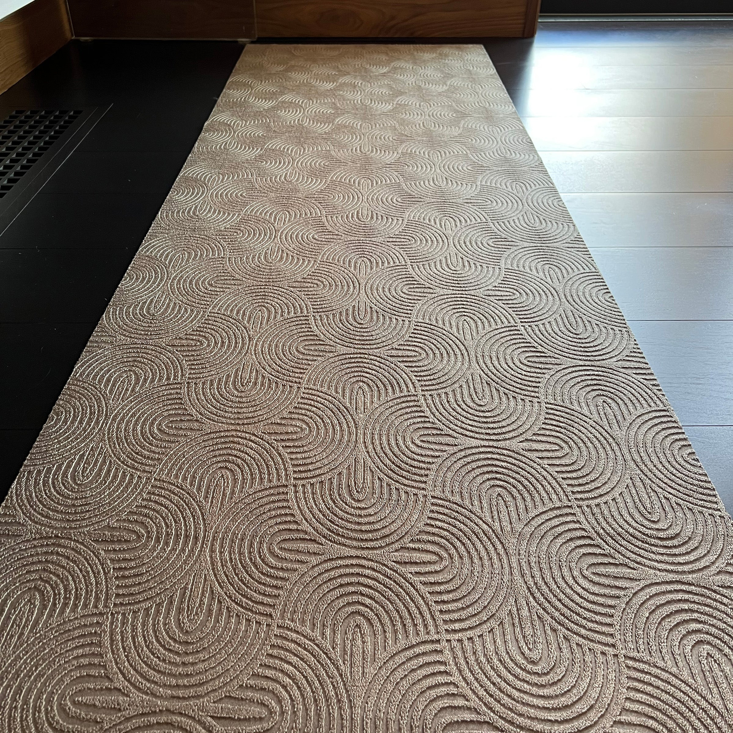 The Insider - Dreamweaver (Mocha) / Runner | Porte + Hall