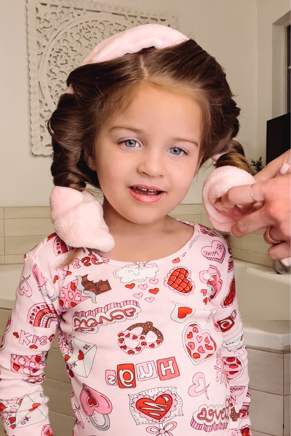 Valentines Pjs + Heatless curls ❤️