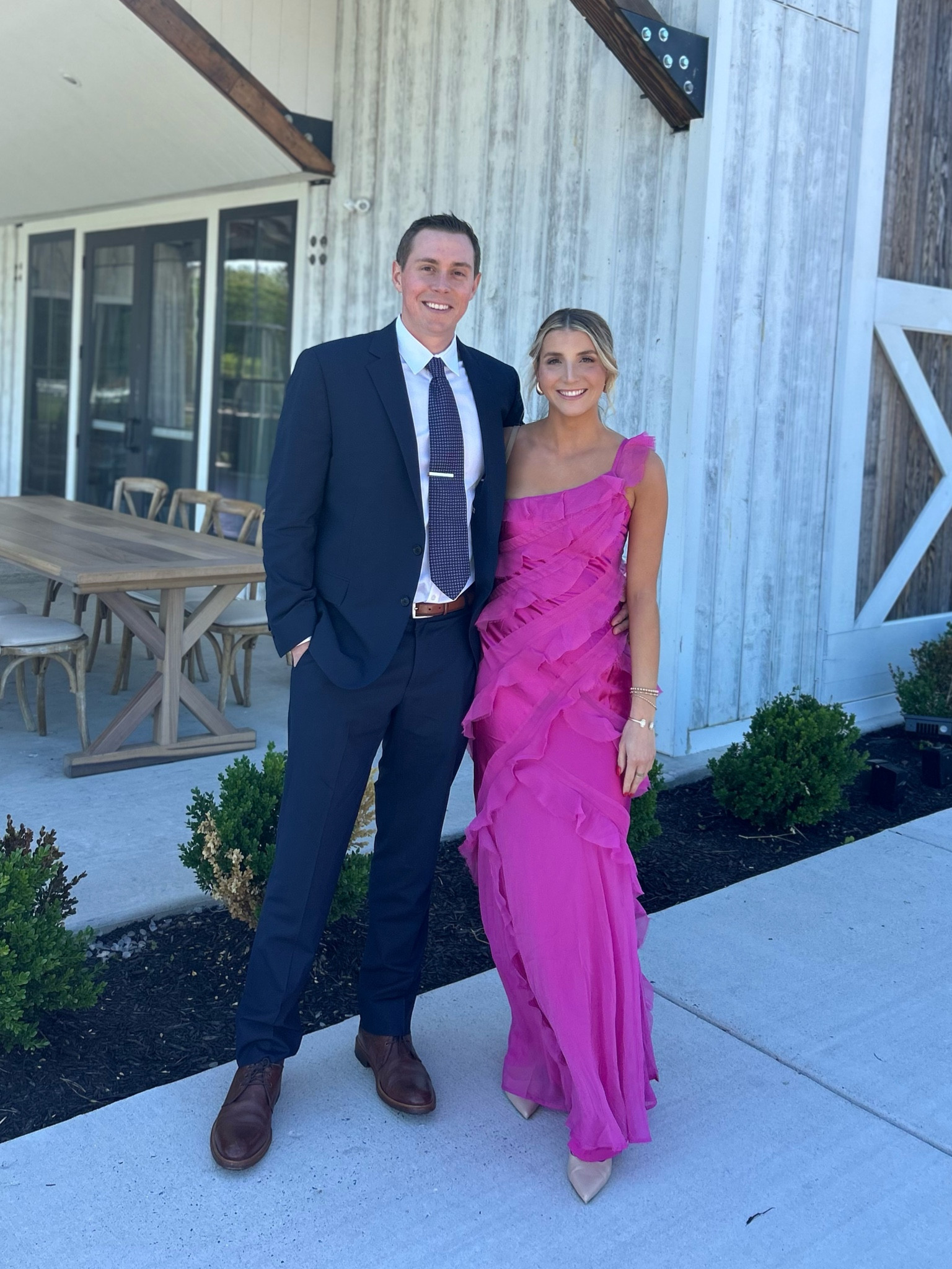 Formal wedding guest dress, size 2, runs a bit small 


#LTKWedding #LTKStyleTip