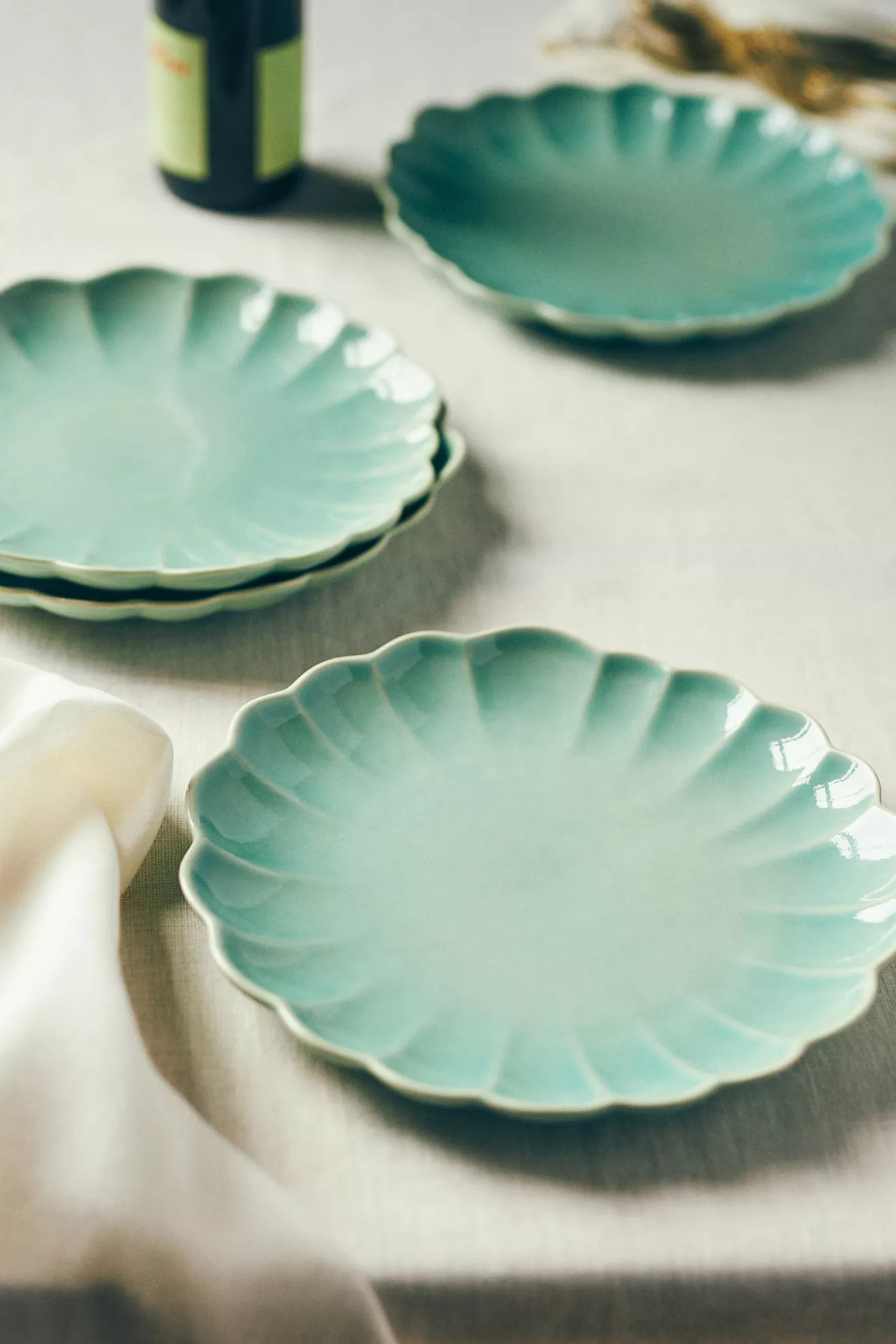 Beatriz Scalloped Dinner Plate | Anthropologie (UK)