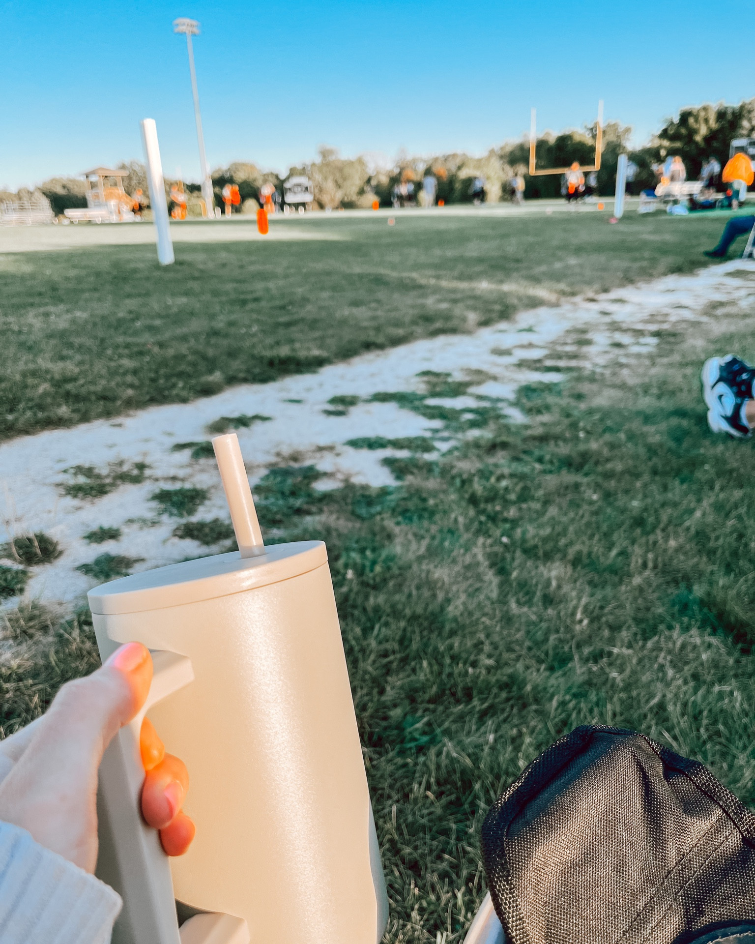 Flag football &amp; cool nights, starting to feel like fall! 

I don’t go anywhere without my simple modern! Was going to say Stanley dupe but it’s better so don’t think it can be a dupe anymore 😝 

#everydayessentials #favoriteproducts #fallfootballessentials

#LTKfitness #LTKunder100