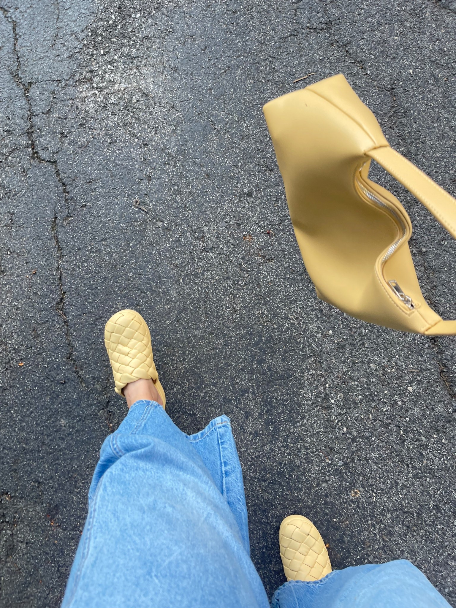 🍌🍋🧀🍯🛵🧽🐥✨☀️

#LTKShoeCrush #LTKStyleTip #LTKSeasonal