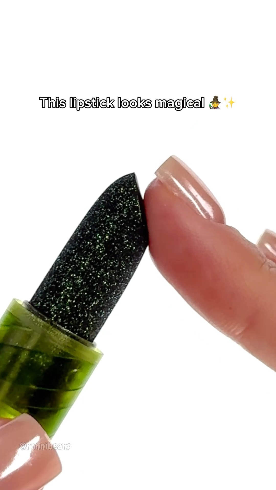 One magical lipstick 🧙‍♀️

🛍️ SHEGLAM X Harry Potter Gifted Herbologist Glitter Lipstick

#LTKuk #LTKbeauty