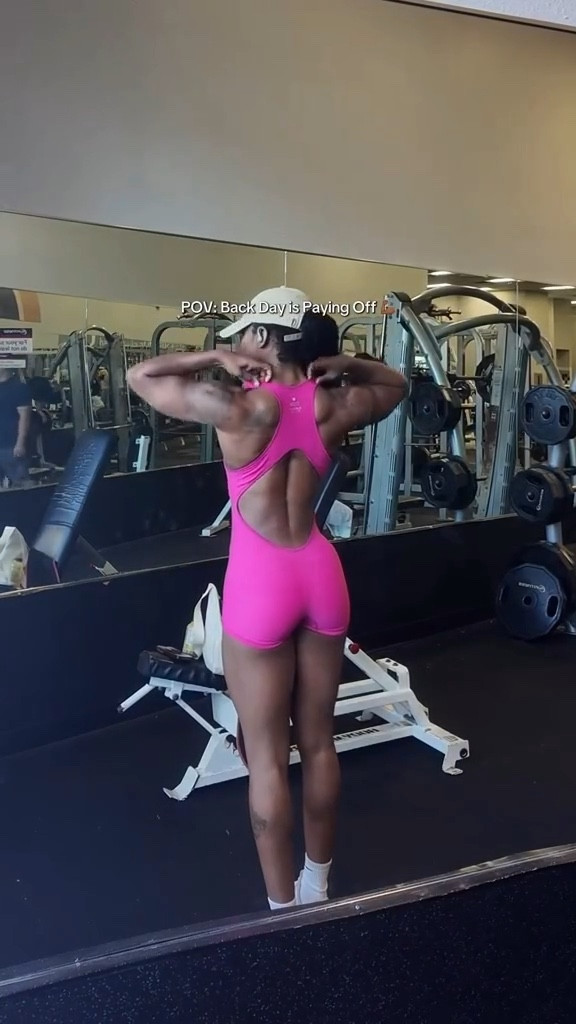 POV: back day is paying off…
now I’m just waiting on my athletic wear era to catch up 💅🏾💗

Training like it’s a campaign because one day it will be.

@Gymshark @OQQ 👀 I’m ready when you are 😏💪🏾

#BackDay
#WomenWhoLift
#FitnessCreator
#GymStyle

#LTKActive #LTKFindsUnder50 #LTKPetite