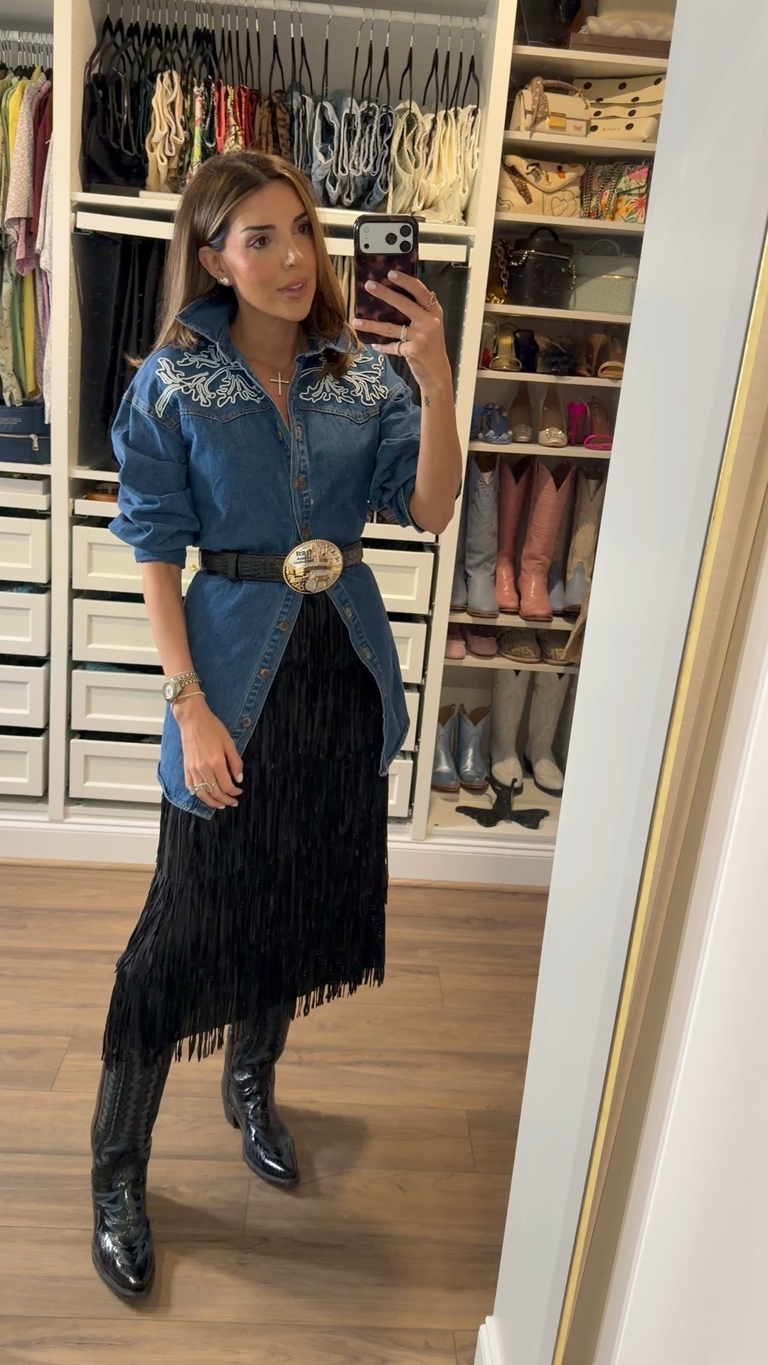 you can get this denim shirt dress + skirt 15% off for a limited time with code: MORGANH15


rodeo season
Western outfits
Western fashion
Rodeo style


#LTKootd #LTKdayinmylife
