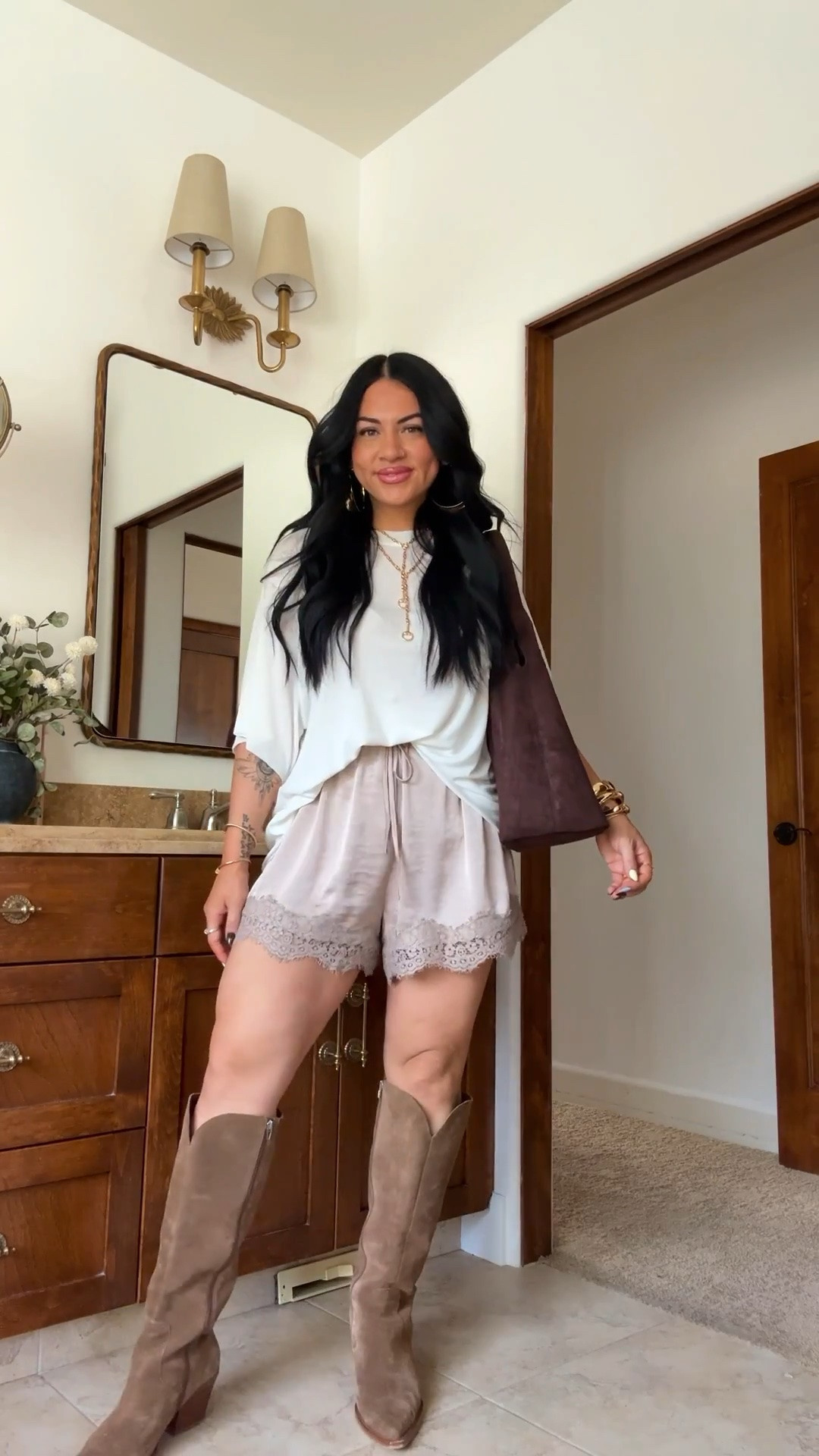 size large in bottoms and mediums in tops! i’m loviiiiiing copper and cloth! so stoked i discovered them!

Copper + cloth, copper & cloth, fall wardrobe, fall outfits, fall outfit inspo, tori block

#LTKootd #LTKSeasonal #LTKMidsize