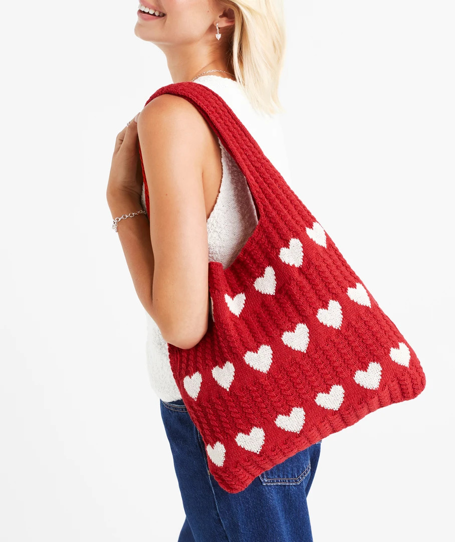 CROCHET HEART TOTE BAG | Sportsgirl