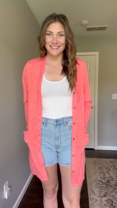 Comment CARDIGAN to shop. 💗 This is the perfect lightweight cardigan to add to your wardrobe. Comes in multiple colors and is under $35. I am wearing my true to size large. 

#LTKFindsUnder50 #LTKStyleTip #LTKMidsize