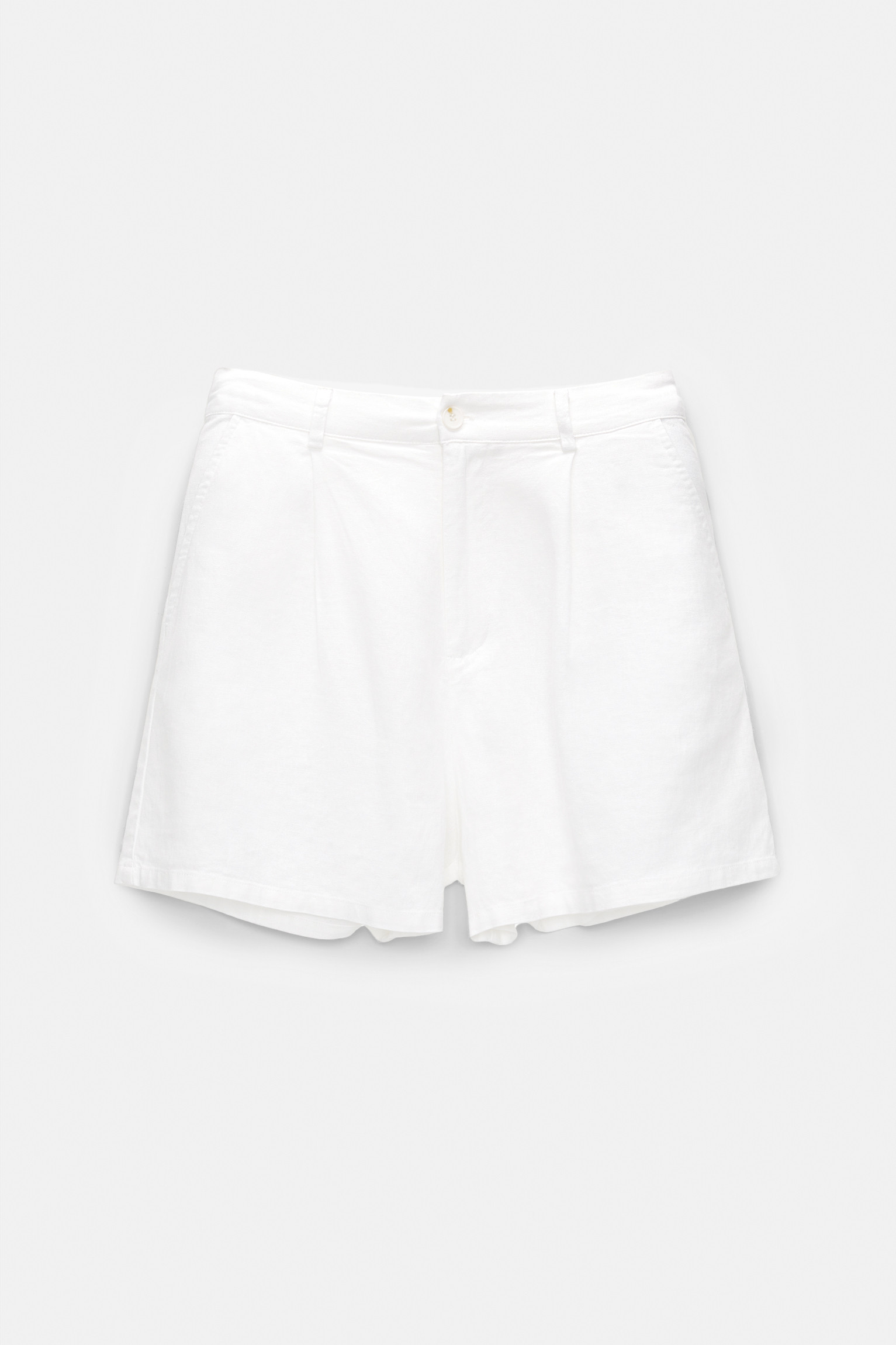 Rustic linen-blend darted Bermuda shorts | PULL and BEAR UK