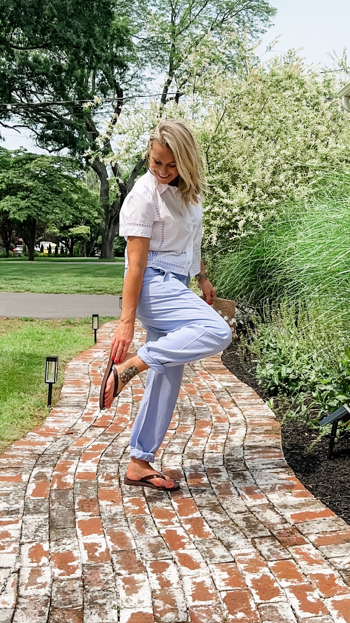 When I find something that fits just right, I don’t just buy one — I buy three. 🙃
These linen barrel pants from @jcrew are my summer go-to: easy to dress up for dinner, casual enough for a Target run, and somehow always make me feel elevated but comfy.
I’ve styled them so many ways — tanks, button downs, heels, flip flops. They’re the perfect blend of structured and relaxed, and they truly work with everything.
Wearing them on repeat and never looking back. I have the black, french blue and ivory!

In a size 6 [size down 1] and I love them cuffed tight, loose or left full length. They steam beautifully too! Tts 8 in all the shoes. 
#injcrew #ad


#LTKOver40 #LTKStyleTip #LTKFindsUnder100