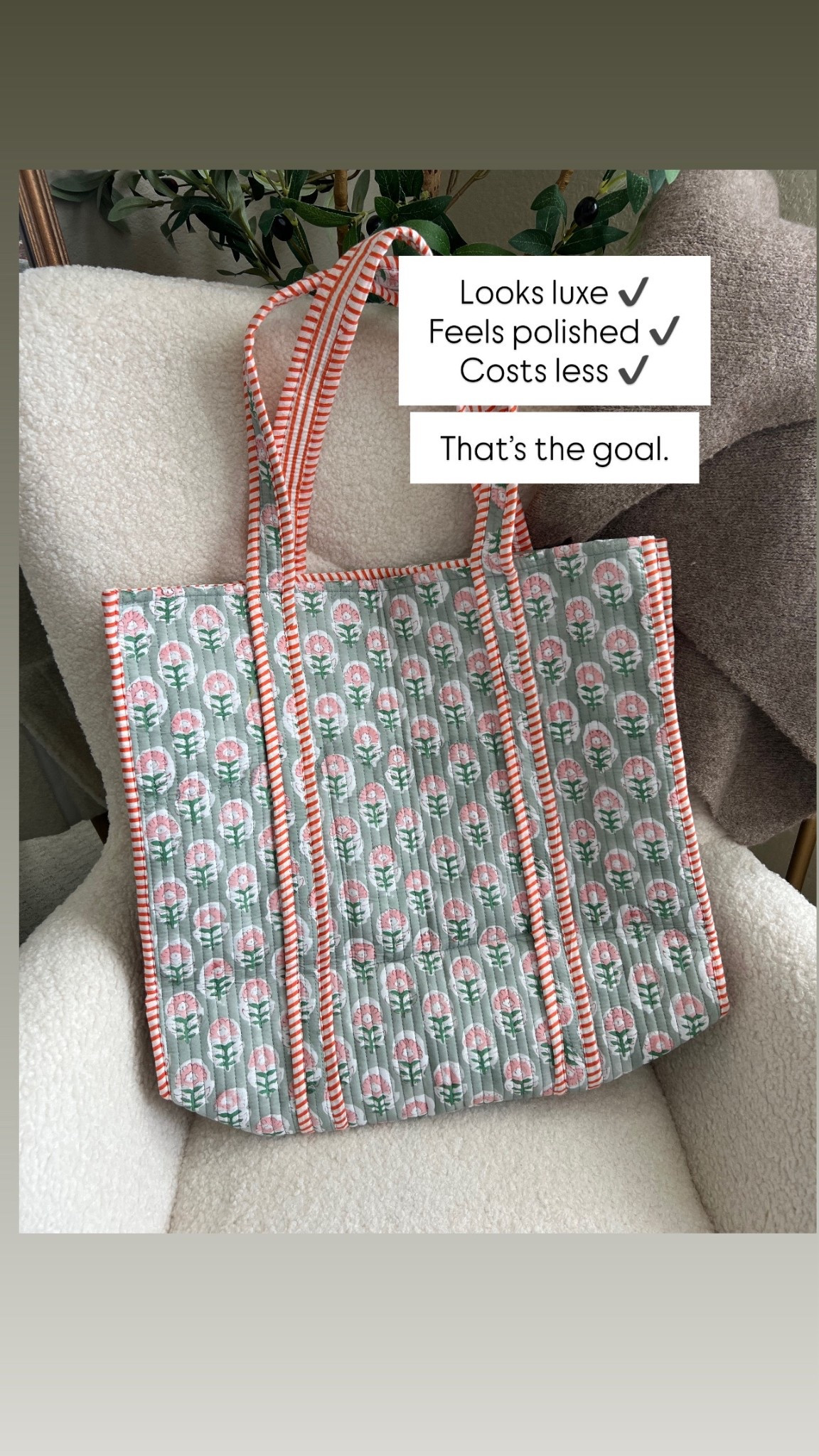  ✨Tap the bell, save and ❤️ for over 40 fashion, midlife style, midsize fashion and luxury looks for less. 

Looks luxe ✔️
Feels polished ✔️
Costs less ✔️

That’s the goal.