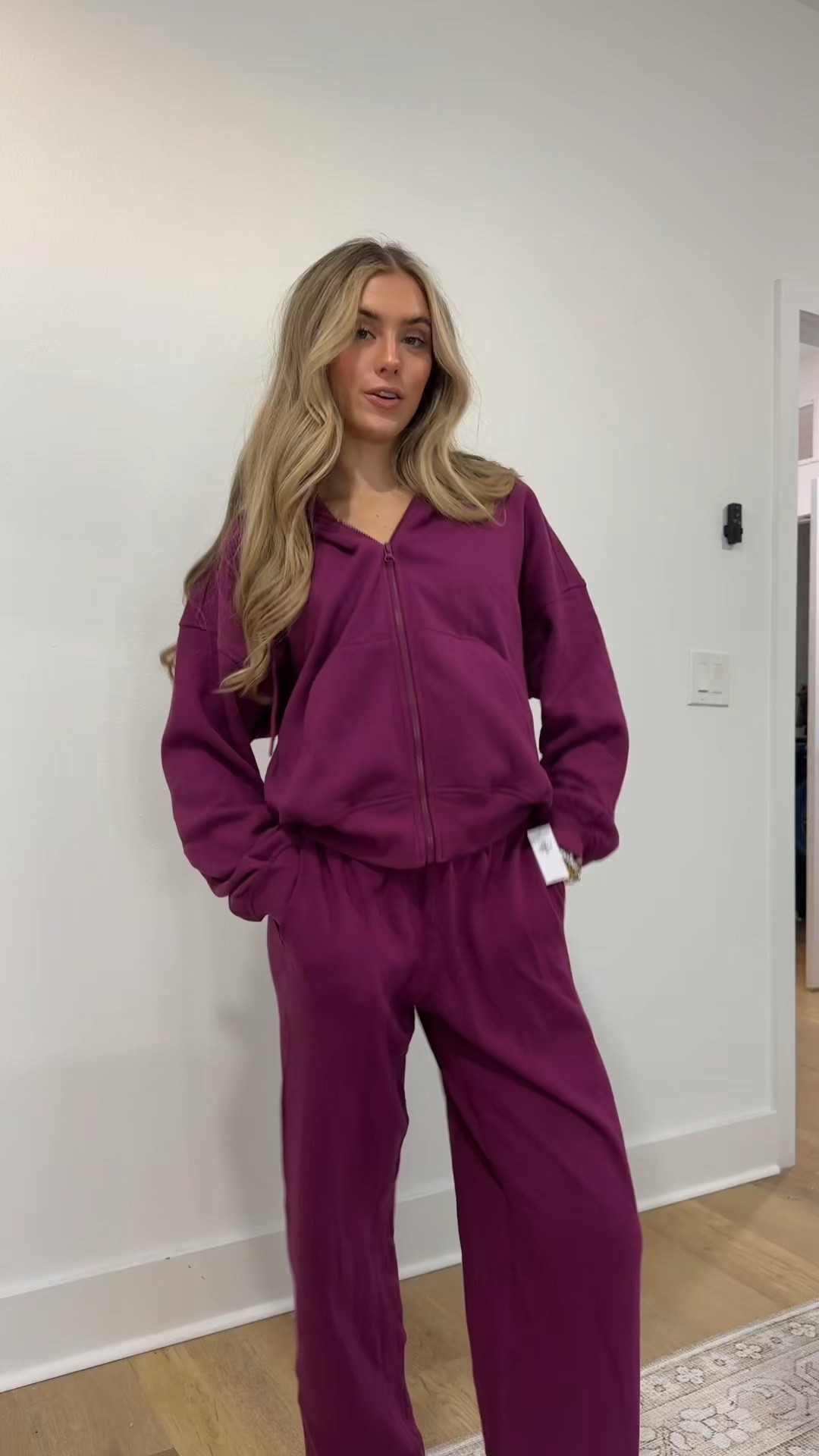 Old navy size XS Mid-Rise SoComfy Slouchy Sweatpants and old navy size XS Mid-Rise SoComfy Slouchy Sweatpants

#LTKFindsUnder50 #LTKootd #LTKSaleAlert