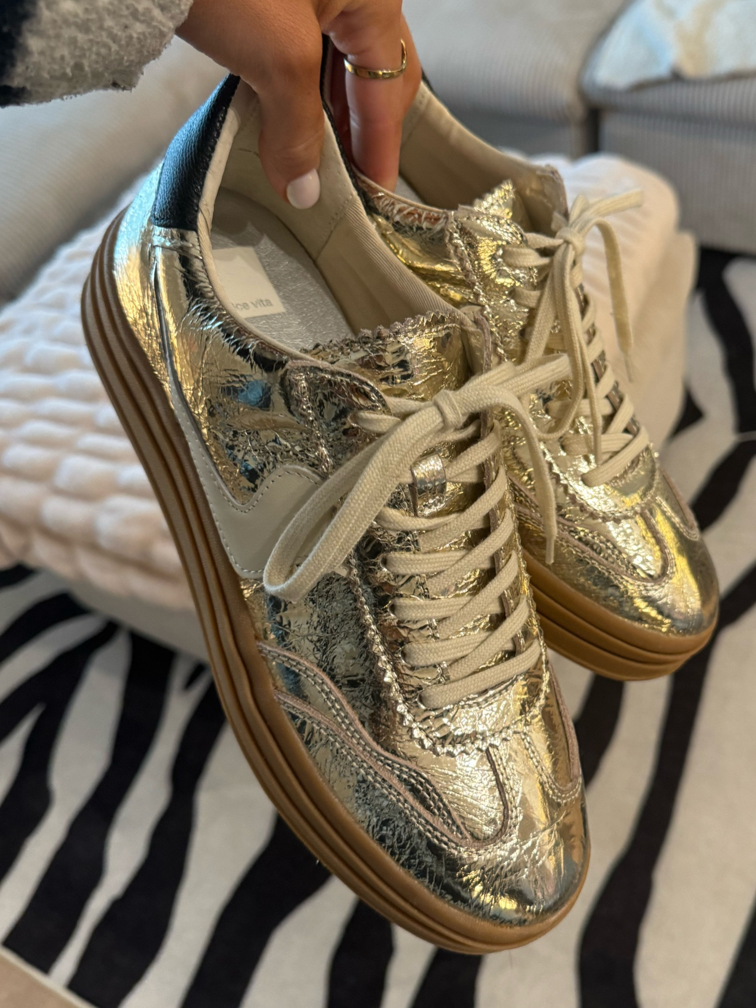 Cutest sneakers

#LTKStyleTip #LTKBacktoSchool #LTKSeasonal