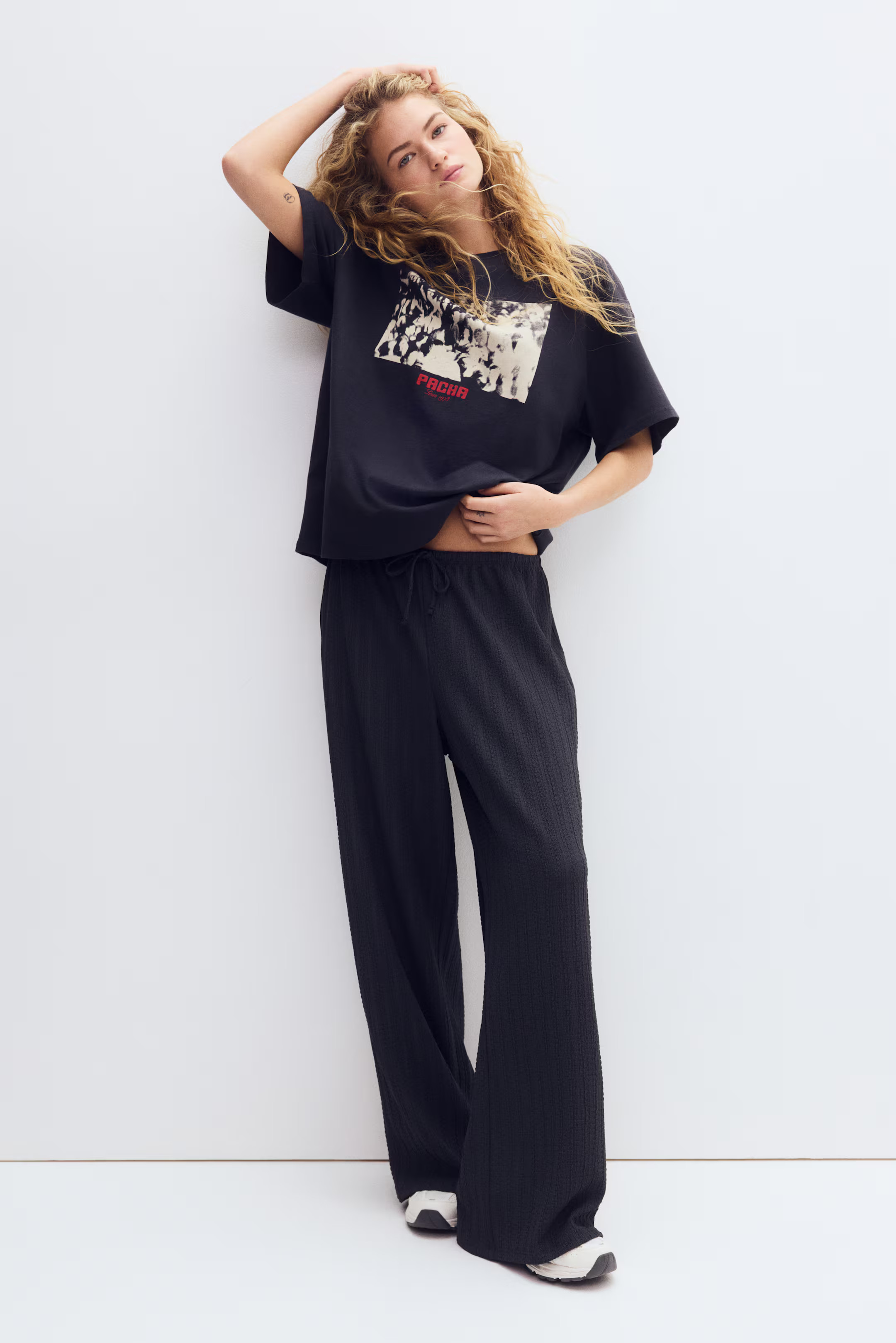 Textured Jersey Drawstring Pants | H&M (US + CA)