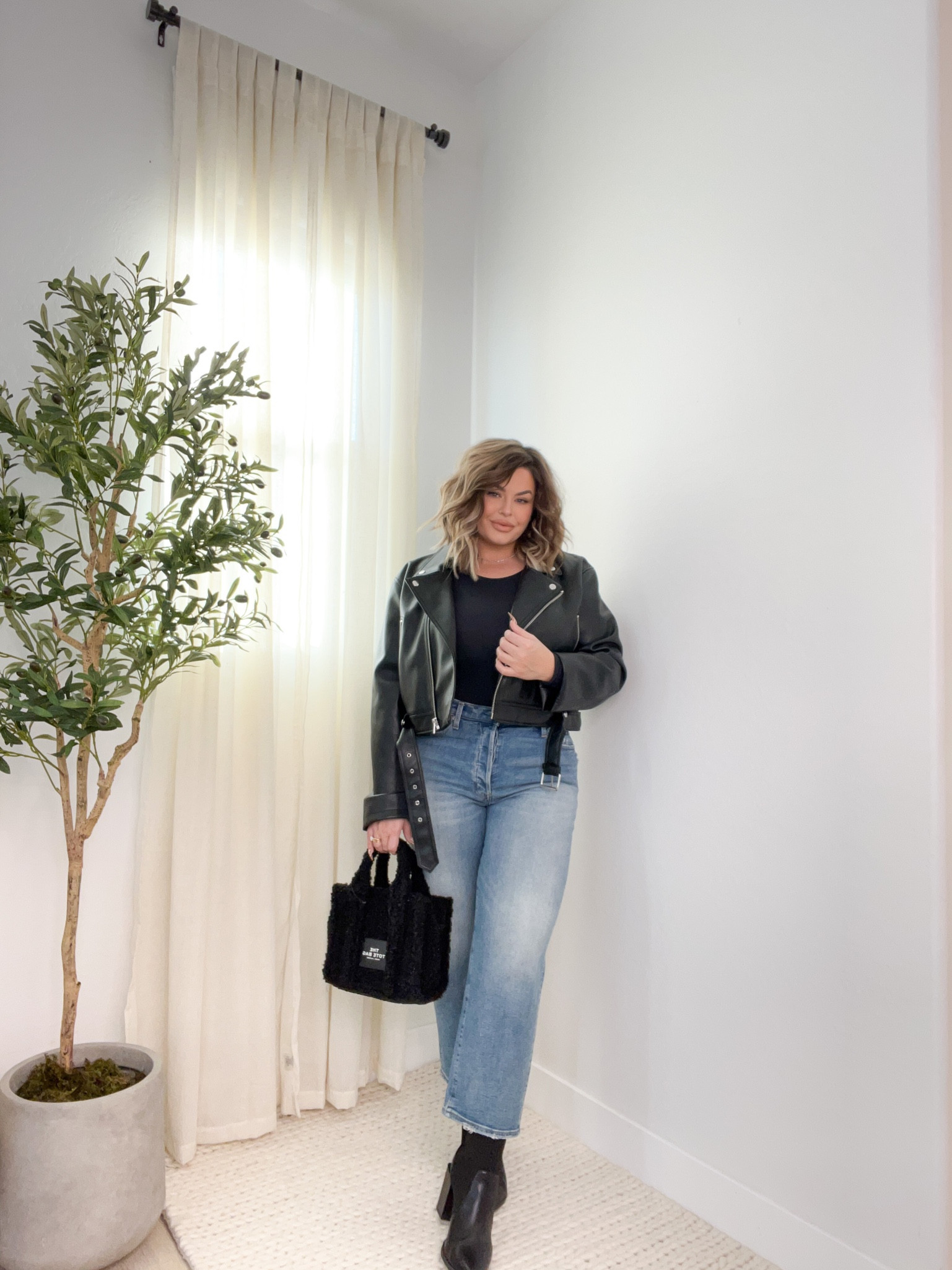 Jeans size 32 - almost sold out so I linked similar jeans as well. 
Bodysuit L 
Jacket 12 could have sized down to a 10 tho it runs big 
#motojacket #denim #pistola #bodysuit #midsize 


#LTKFind #LTKunder100 #LTKcurves