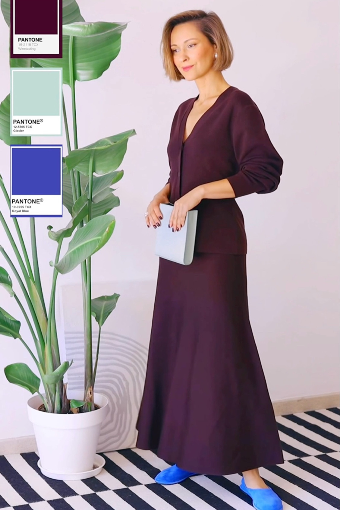 Skirt is in size S 🔸 Cardigan - XS 🔸 The color of the bag looks a bit different on every website I linked here, but it’s just the lightning issues. The bag is the same. 🔸 Shoes run large to size. Size down at least half a size. Yeap - it’s the same shoes, although I know the shade looks different 