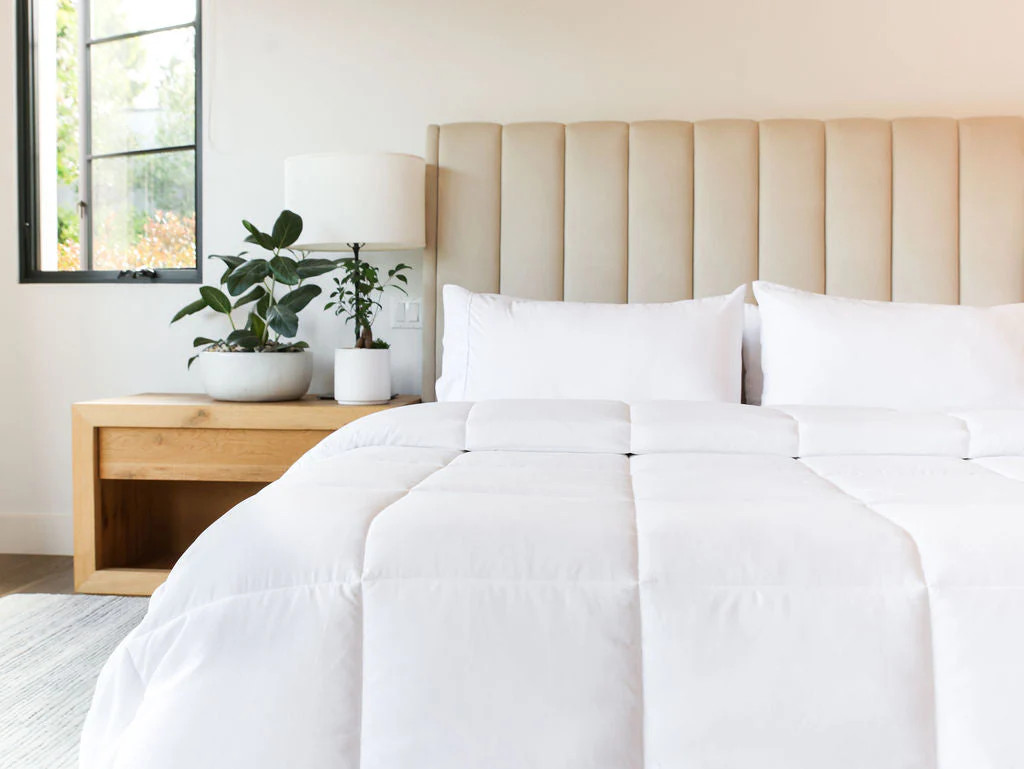 Lux Down Alternative Duvet Insert / Comforter | Jennifer Adams