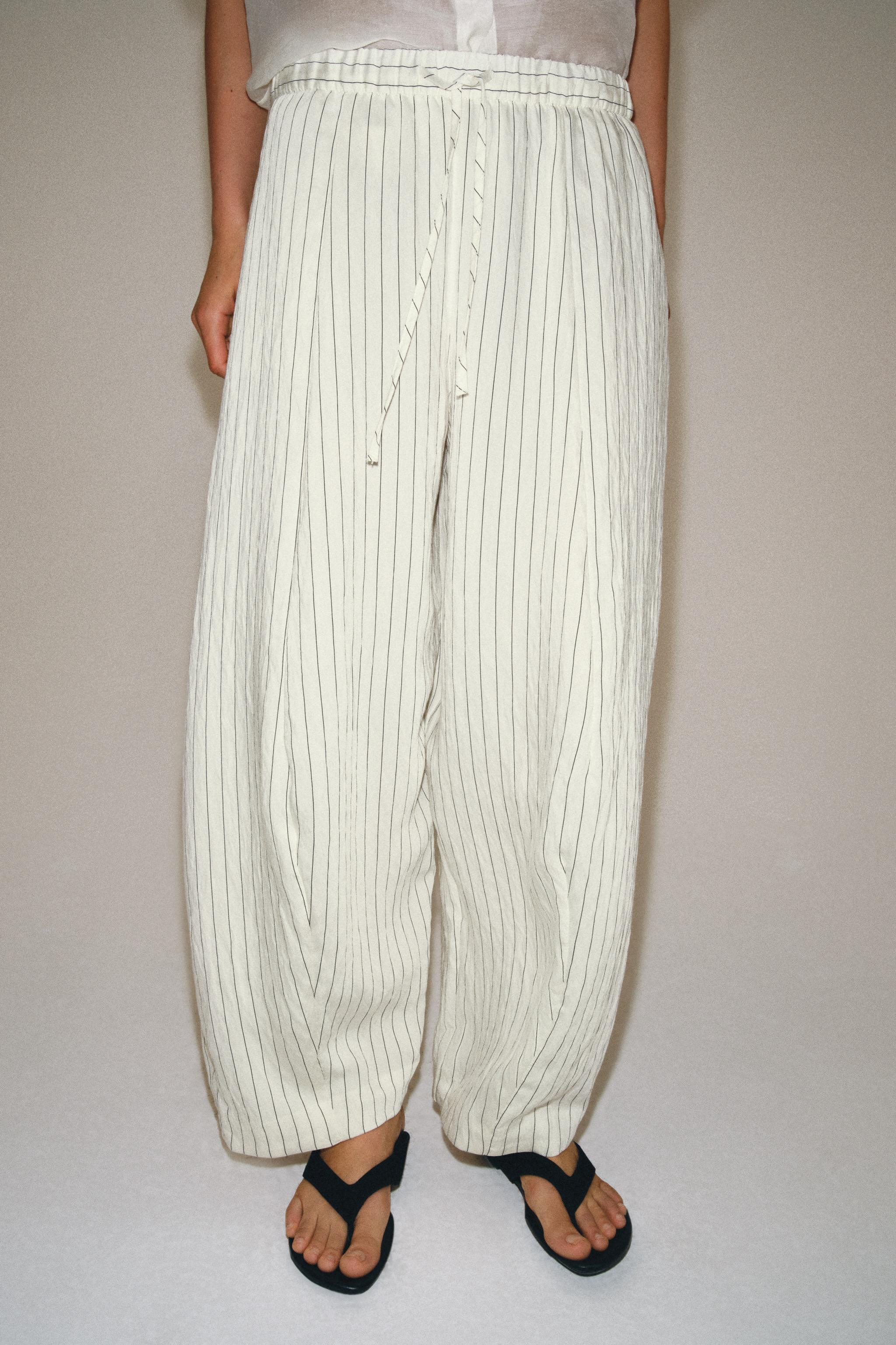 ZW COLLECTION BARREL PANTS | Zara AU