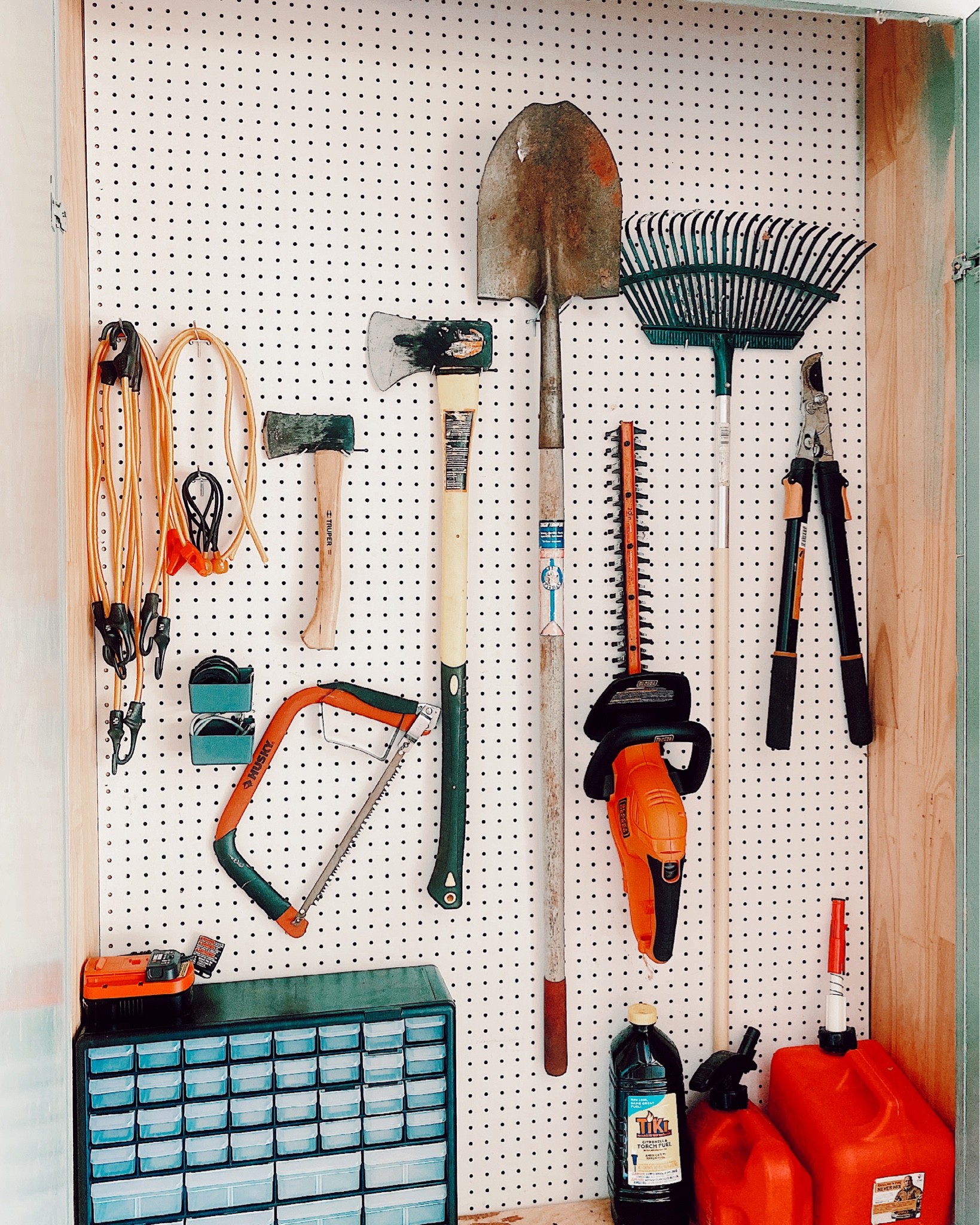 🪚Garage Organization ⚙️

Tool edition 🔥

#LTKhome #LTKstyletip #LTKfamily