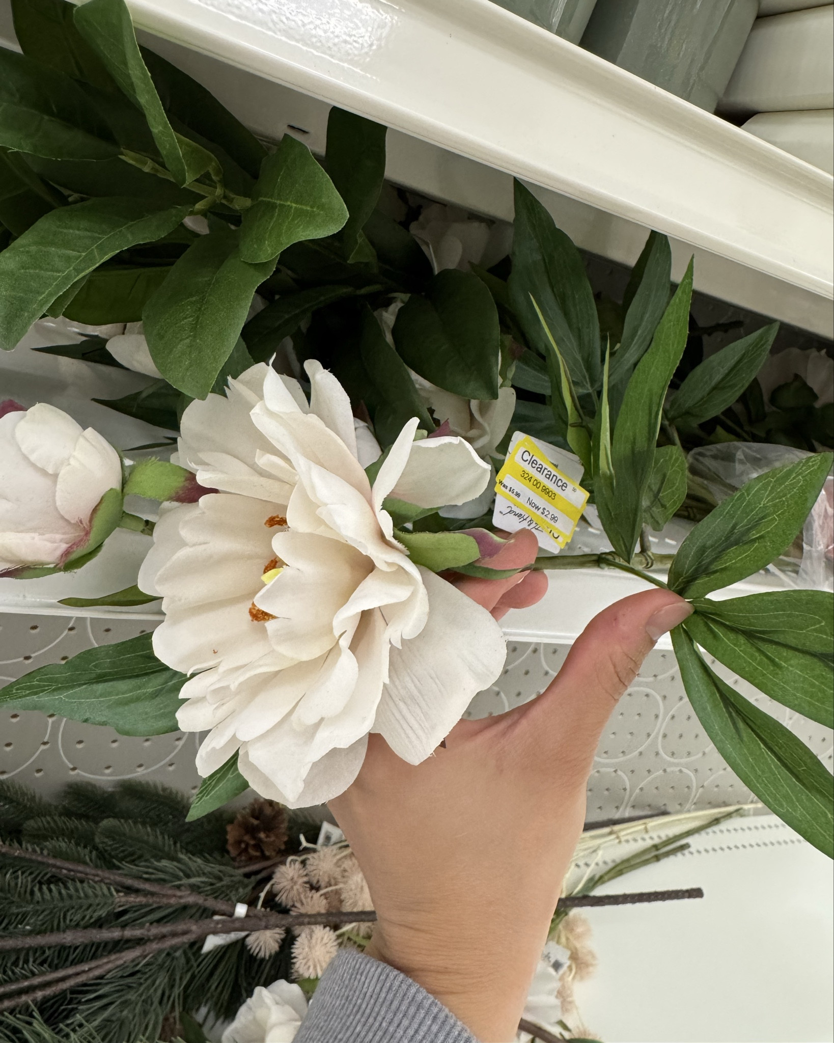 Noticed my peony stems are now on clearance in store and sale online! In store clearance price is $2.99/stem! You really can’t beat that. Also my black ceramic lamp is currently in sale! 

Saw this stunning new woven portable lamp from the Hearth and Hand collection ❤️ 