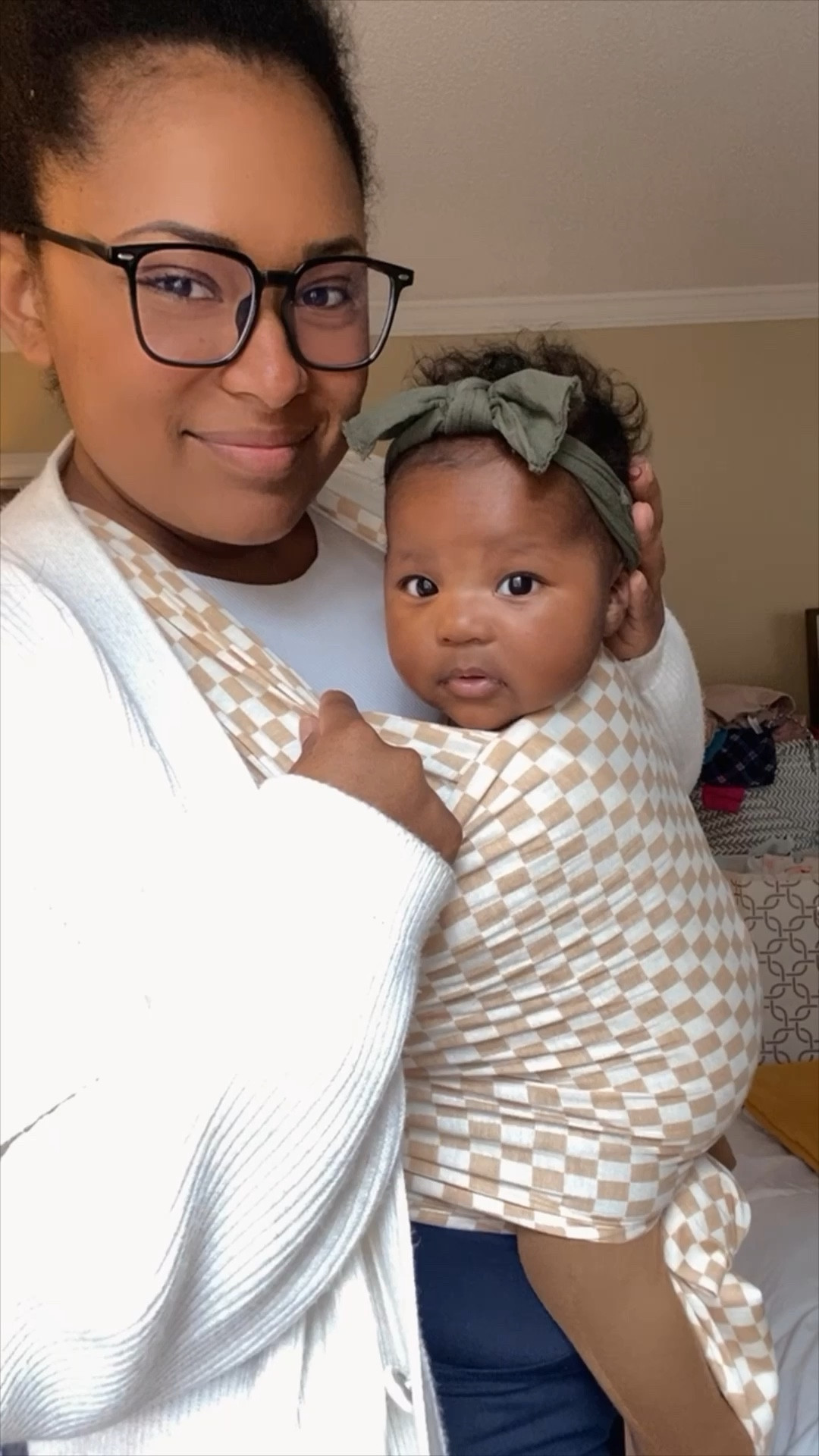 Watch me try to put my baby to sleep in her Solly Baby wrap, so I can get some laundry done 🤗 #babywearing #babyessentials #baby #mom 

#LTKbaby #LTKbump #LTKVideo